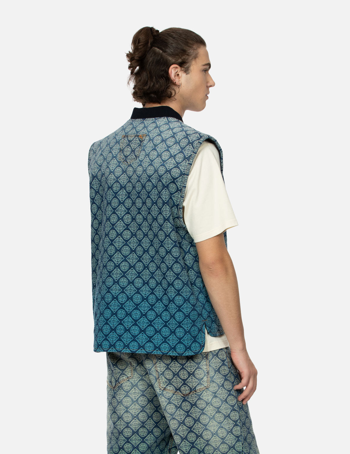 Washed Kamon Jacquard Relax Fit Denim Padded Vest - Stylish & Comfortable for Casual Outfits, Outdoor Activities & Layering in Fall/Winter