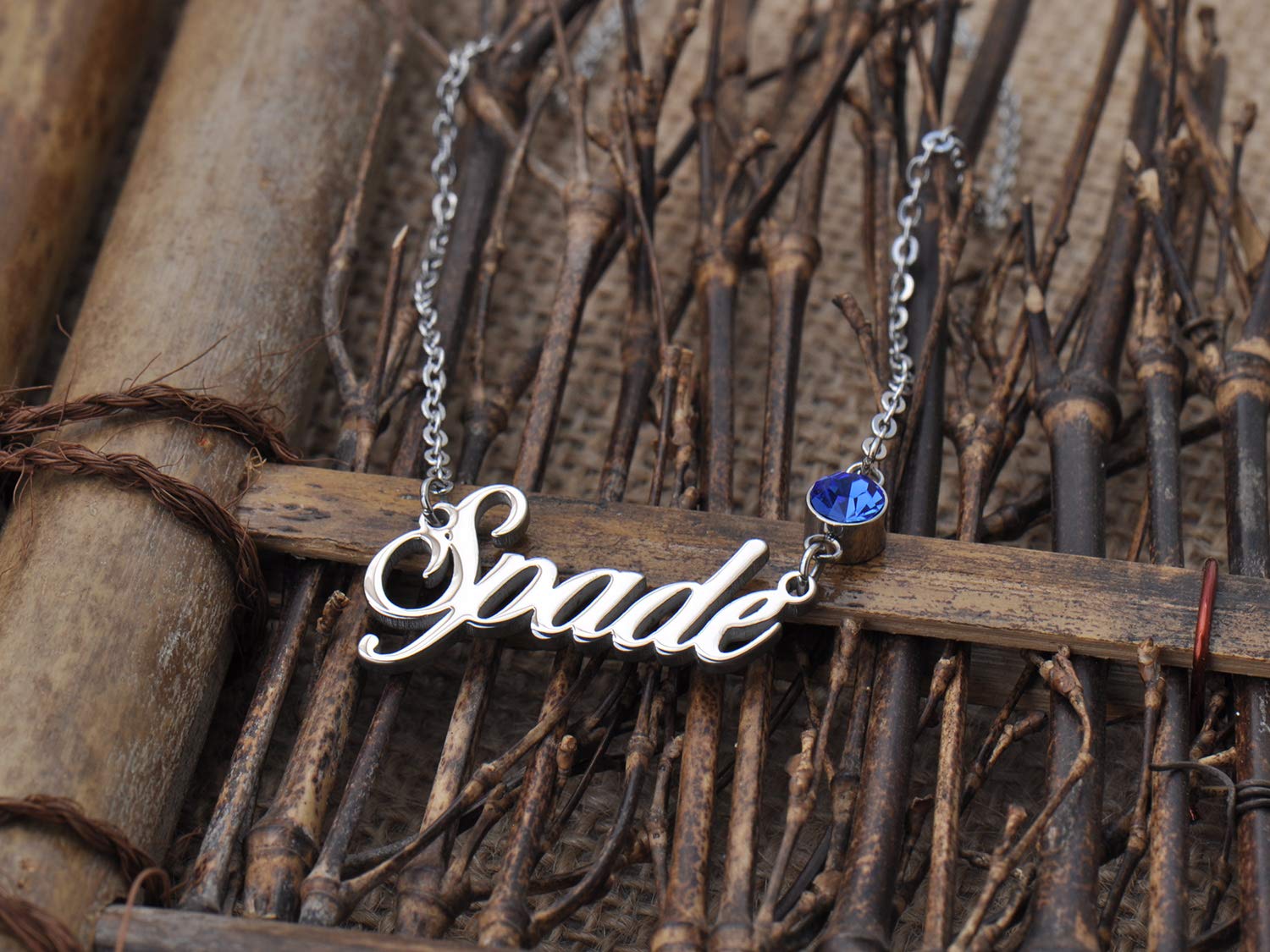 Personalized Name Necklace for Grandma - Custom Engraved Katara Pendant Jewelry - Thoughtful Gift for Mother's Day, Birthday & Anniversary