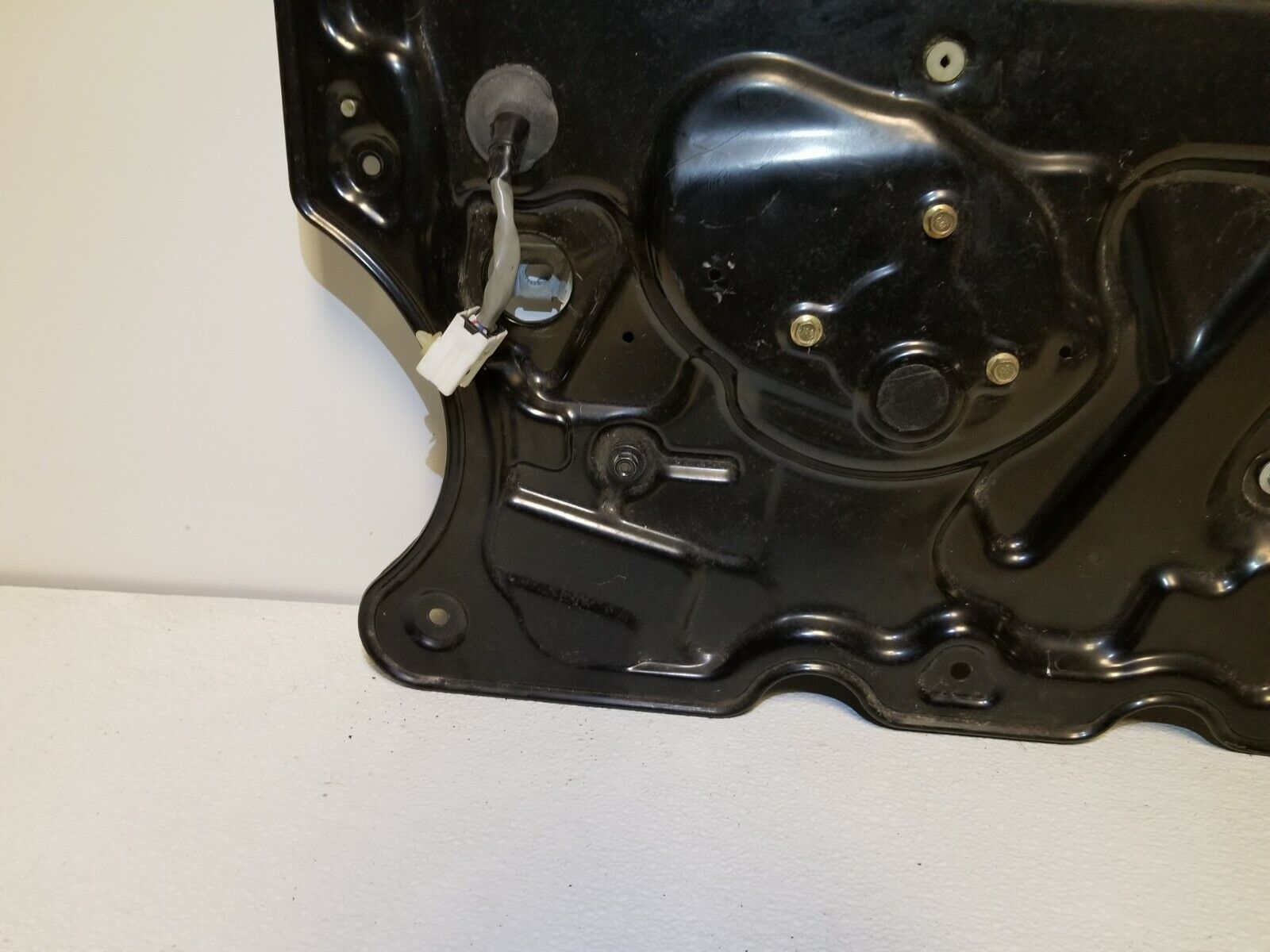2004-2008 Nissan Maxima Front Passenger Door Window Regulator Assembly OEM Replacement Part - Perfect for Window Repair & Smooth Operation