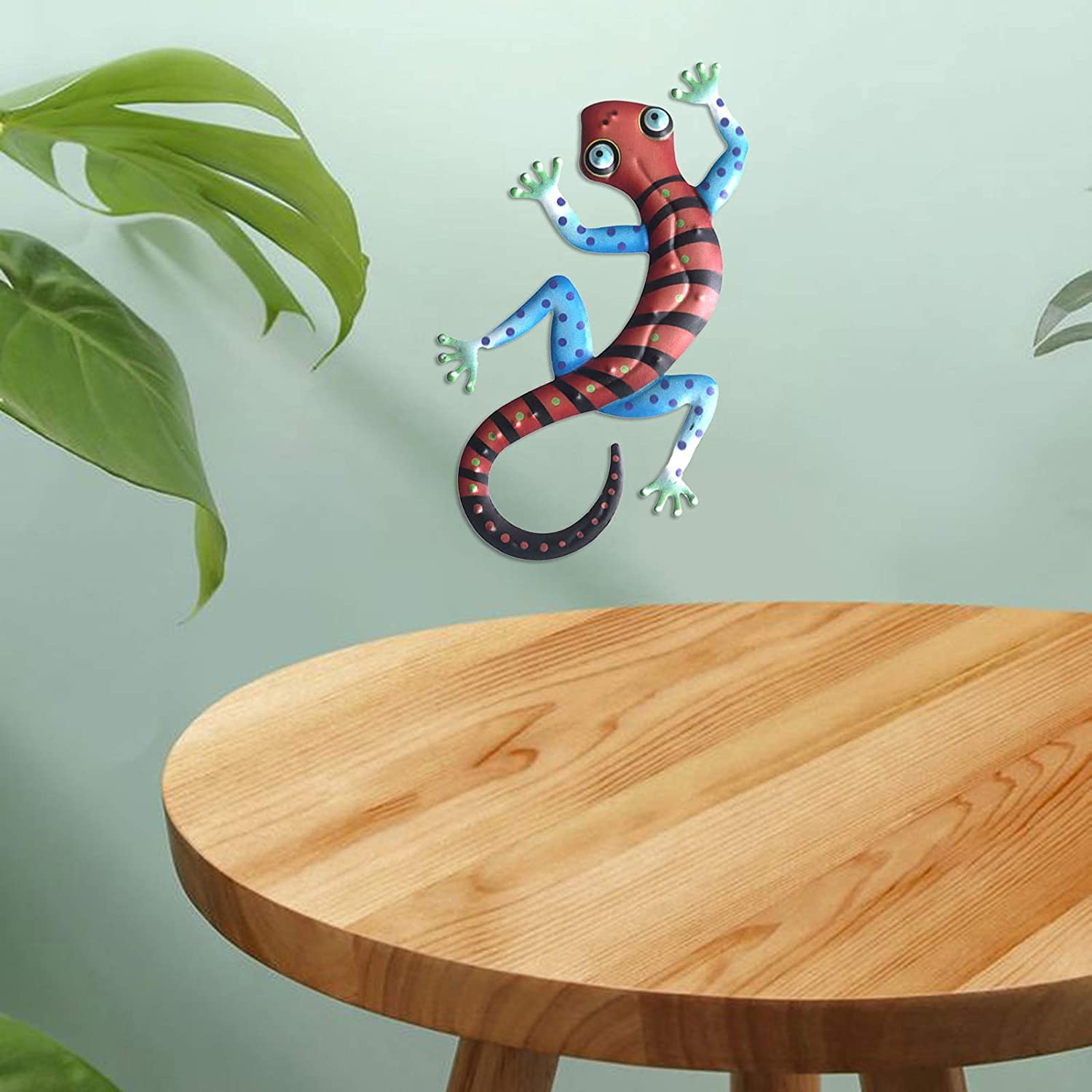 Red Metal Gecko Wall Art Sculpture - Indoor Outdoor Garden Fence & Lawn Decor | Durable Lizard Figurine for Home, Patio & Yard Decoration