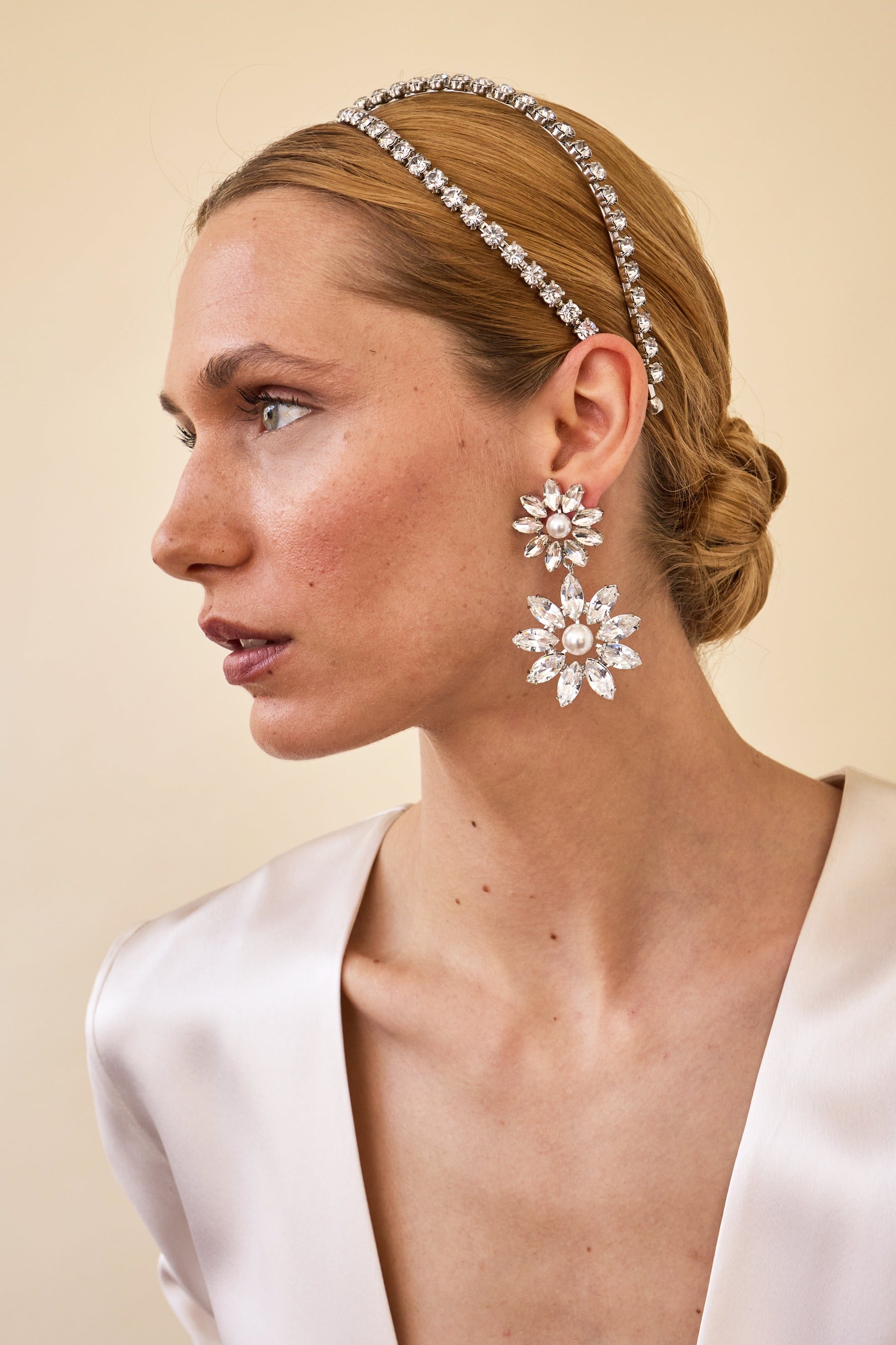 Exquisite Crystal Headband for Women - Elegant Rhinestone Hair Accessories for Parties, Weddings & Special Occasions