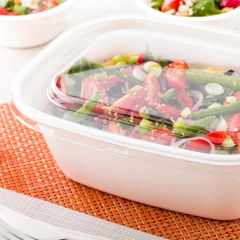 **Disposable Pulp Tek Plastic Flat Lids (100-Pack) – Clear, Built-In Tab, Fits 40 & 60 oz Bagasse Containers – Perfect for Takeout, Catering & Food Service**