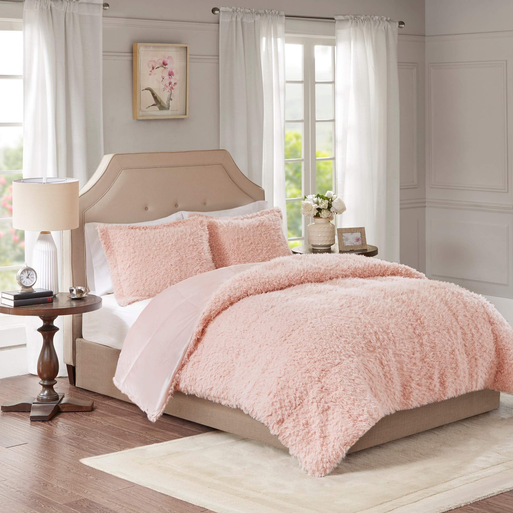 2 Piece Pink Mink Comforter Set - Twin Size Sherpa & Faux Fur Reversible Bedding - Ultra Soft Fluffy Oversized Plush Heavyweight Polyester Comforter - Perfect for Cozy Winter Nights & Bedroom Decor