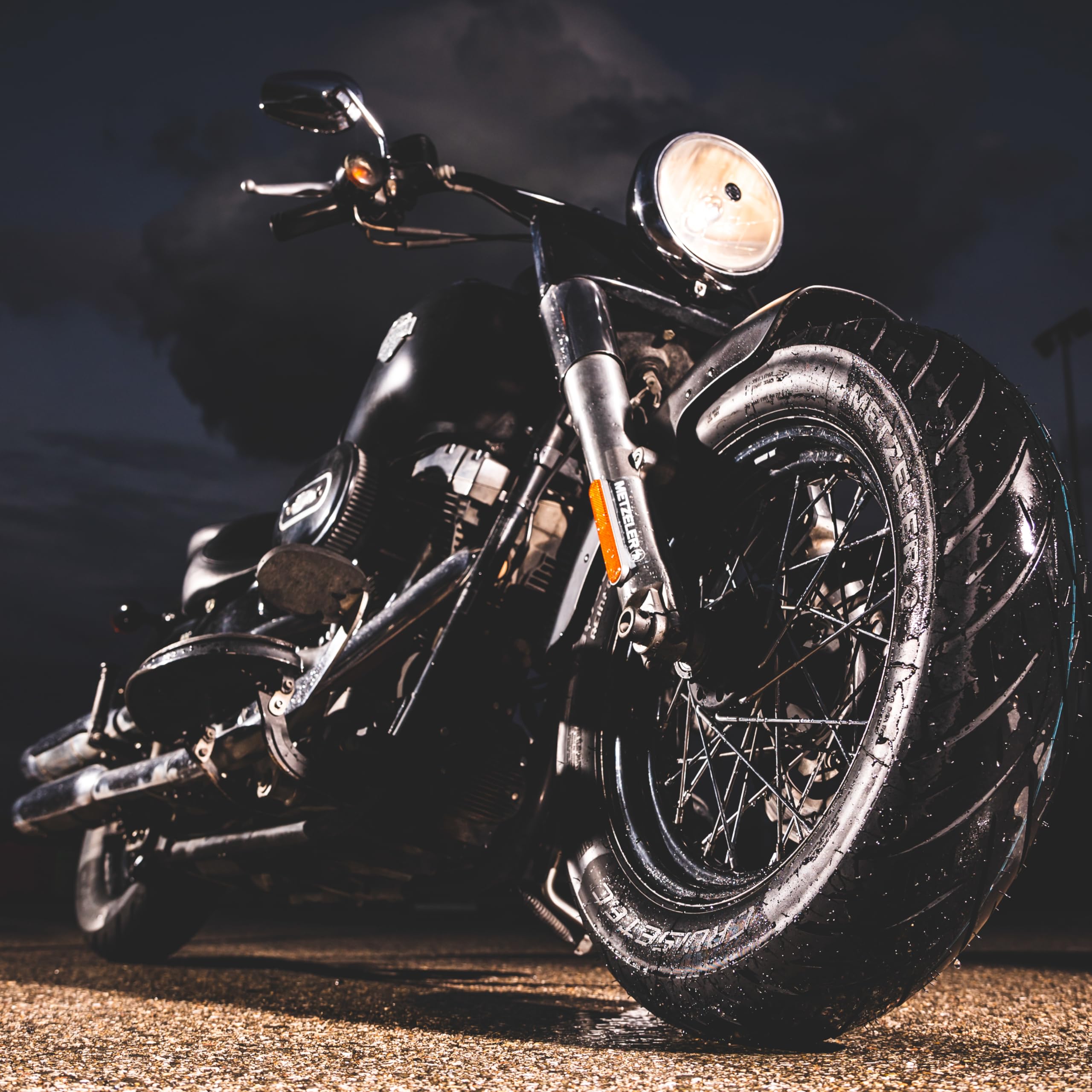 Metzeler Cruisetec 130/60B19 61H TL V-Twin Motorcycle Front Tire - High Performance Cruiser & Touring Tire for Enhanced Handling & Comfort - Perfect for Harley-Davidson, Indian & Custom Bikes - Includes Free Keychain - Ideal for Long Distance Rides & Highway Cruising