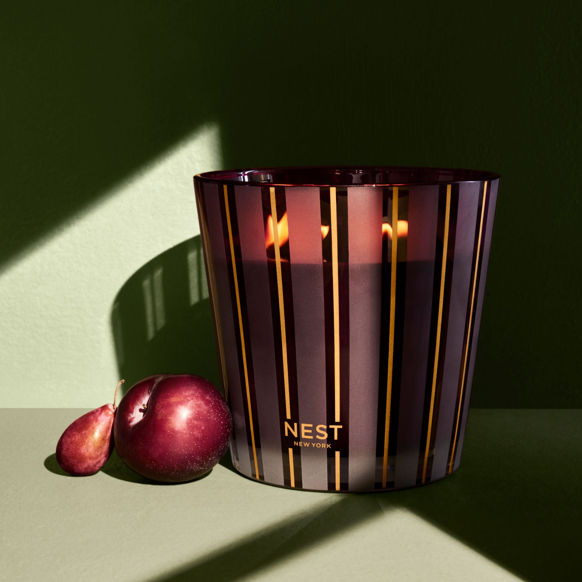 Autumn Plum Scented Soy Candle - Handmade Aromatherapy Candle for Home, Relaxation & Fall Decor | Perfect for Cozy Evenings & Gift Giving