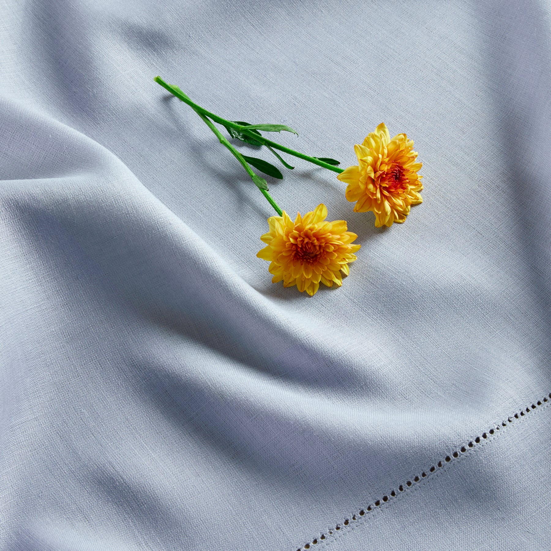 Elegant Classic Hemstitch Tablecloth - Premium Cotton Linen Dining Table Cover for Formal Dinners & Special Occasions