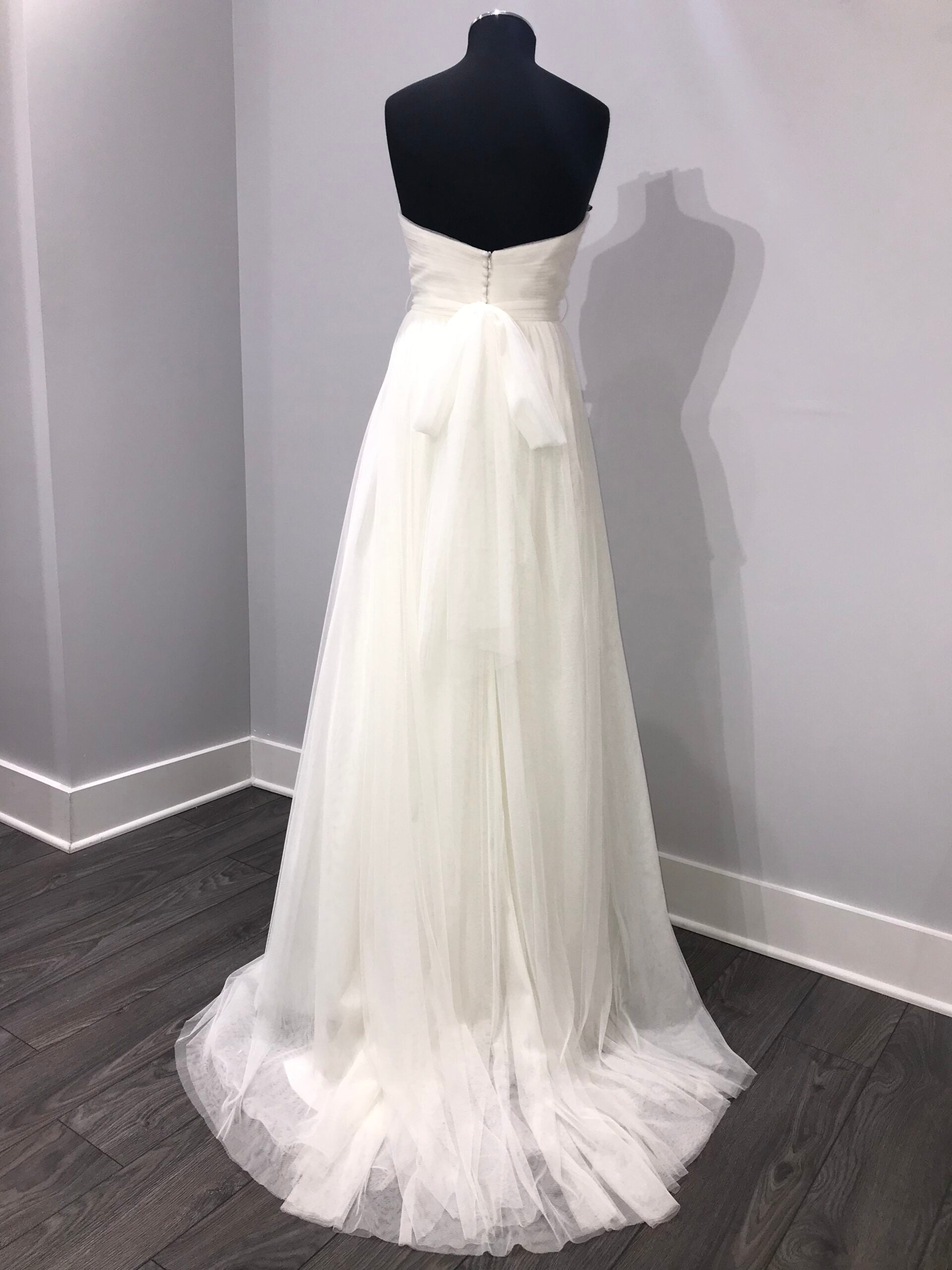 Jenny Yoo Hathaway Gown - Elegant Wedding Dress for Brides & Formal Events | Perfect for Beach Weddings, Evening Galas & Special Occasions