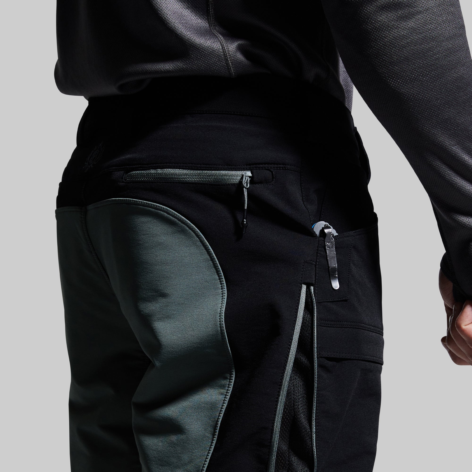 Men's Frontier Outdoor Pants - Black with Fog Knee Panels for Hiking, Camping & Adventure Activities