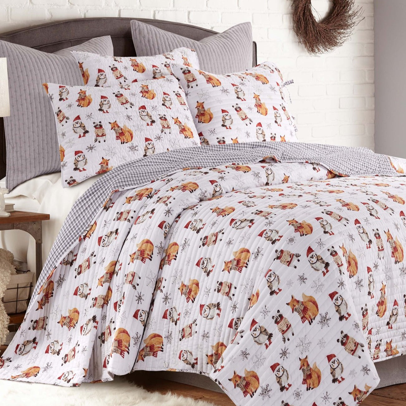 Whimsical Wonderland Quilt Set - Soft & Cozy Bedding for Kids & Adults - Perfect for Nursery, Bedroom Decor & Gift Giving