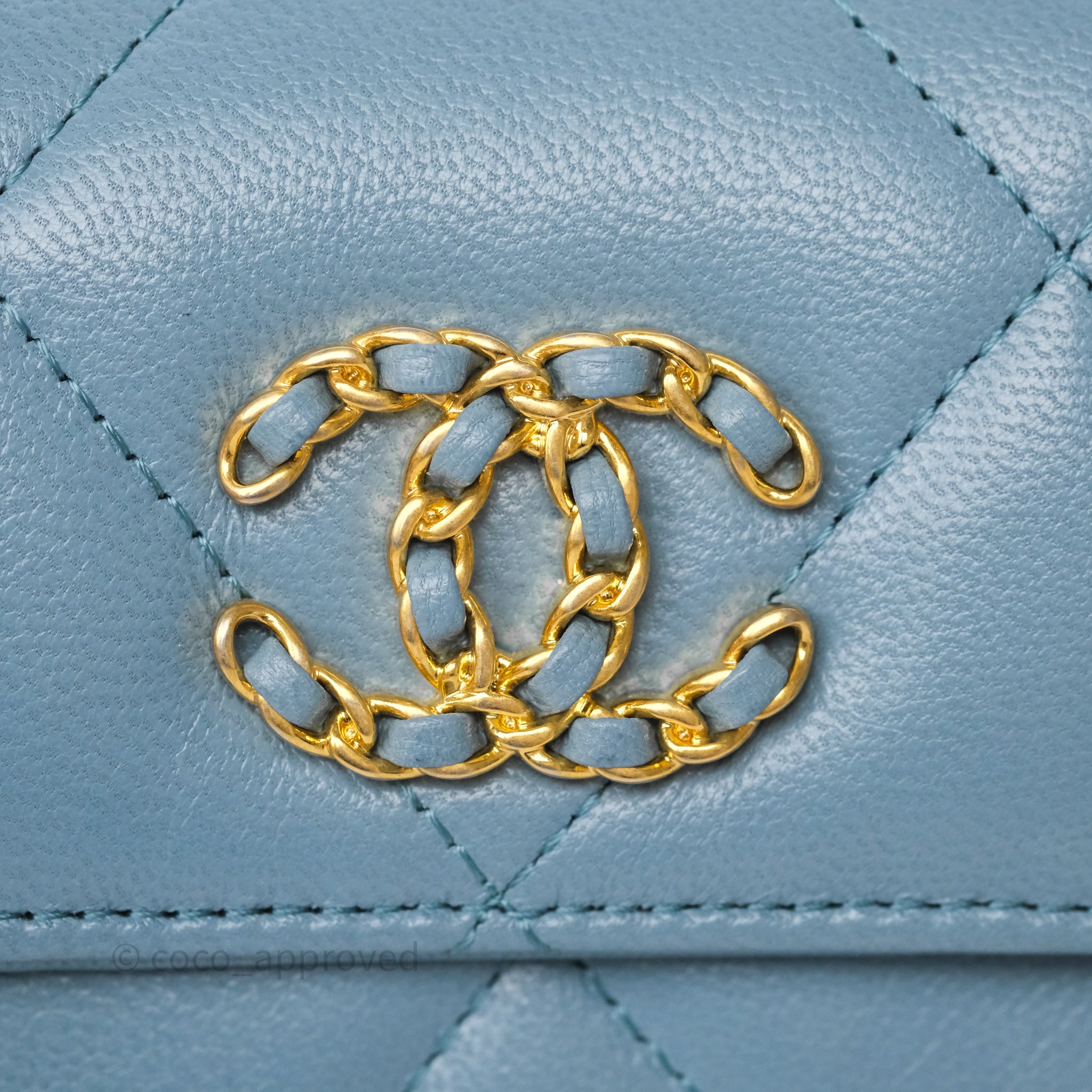 Chanel 19 Short Flap Wallet in Cloud Blue Lambskin Leather - Luxury Designer Crossbody Bag for Women | Perfect for Everyday Use & Special Occasions