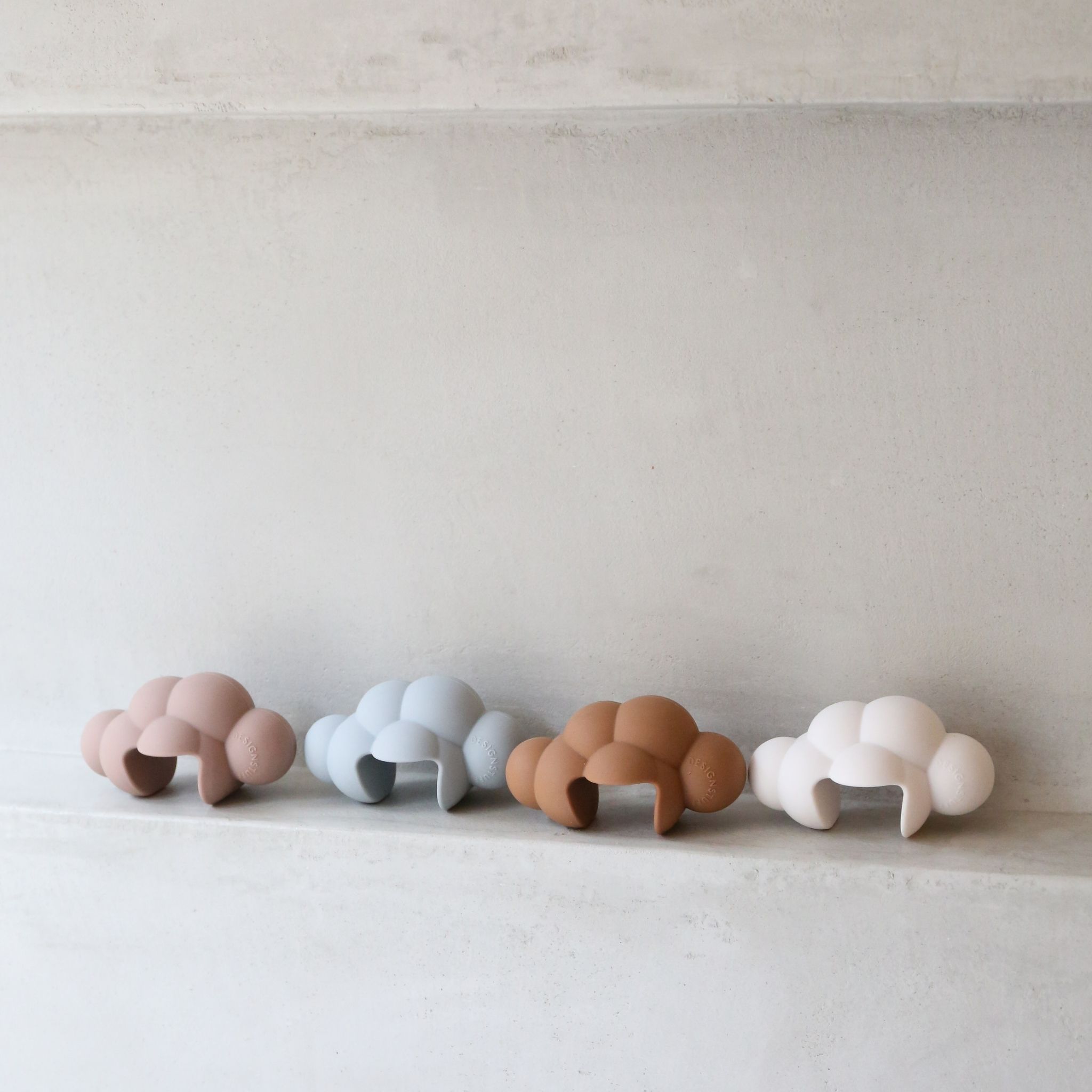 DESIGNSTUFF Cloud-Shaped Door Stopper - Non-Slip Wedge for Home & Office - Perfect for Bedroom, Living Room, and Classroom Use