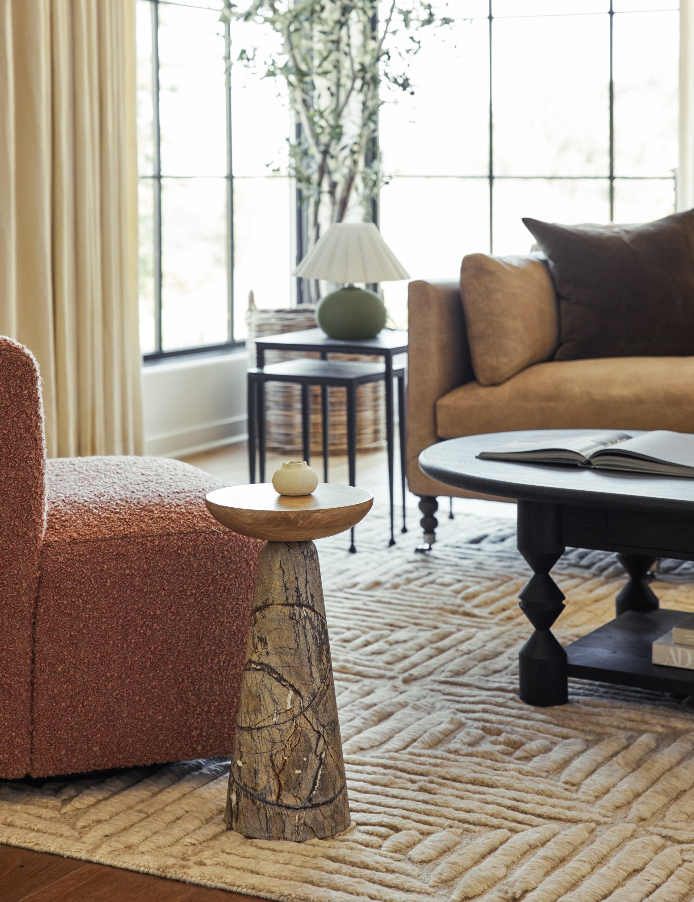 Killian Round Side Table - Modern End Table for Living Room, Bedroom, or Office - Perfect for Coffee, Lamps, and Decor