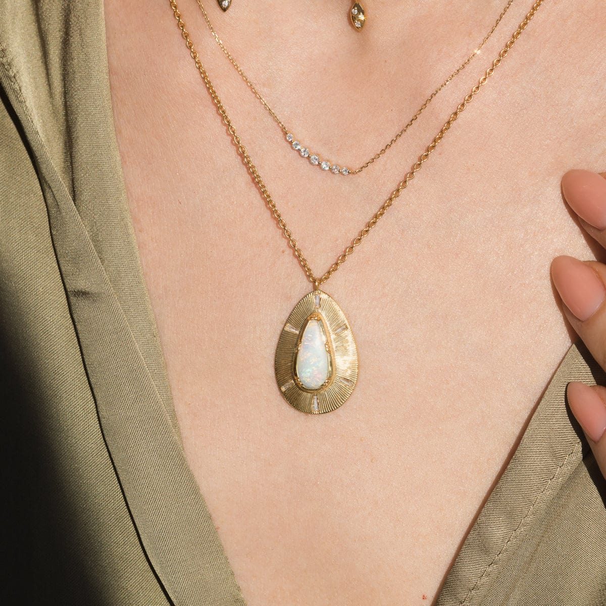 18K Gold Shield Opal Diamond Teardrop Pendant Necklace - Unique Handmade Jewelry for Women - Perfect for Weddings, Anniversaries & Special Occasions