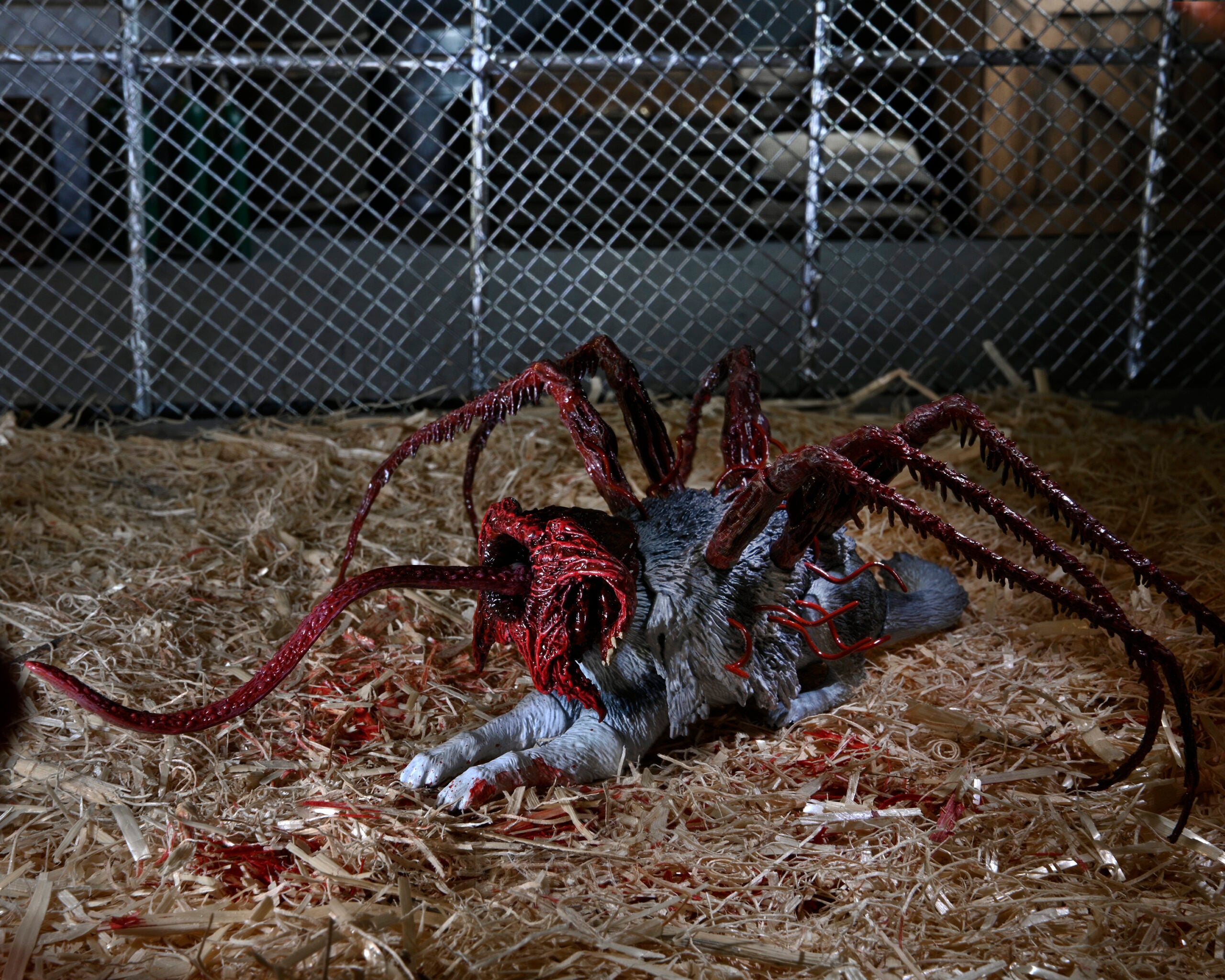 The Thing Ultimate Dog Creature Set - Halloween Pet Costume for Dogs, Scary Movie-Inspired Outfit - Perfect for Cosplay, Horror Parties & Pet Parades