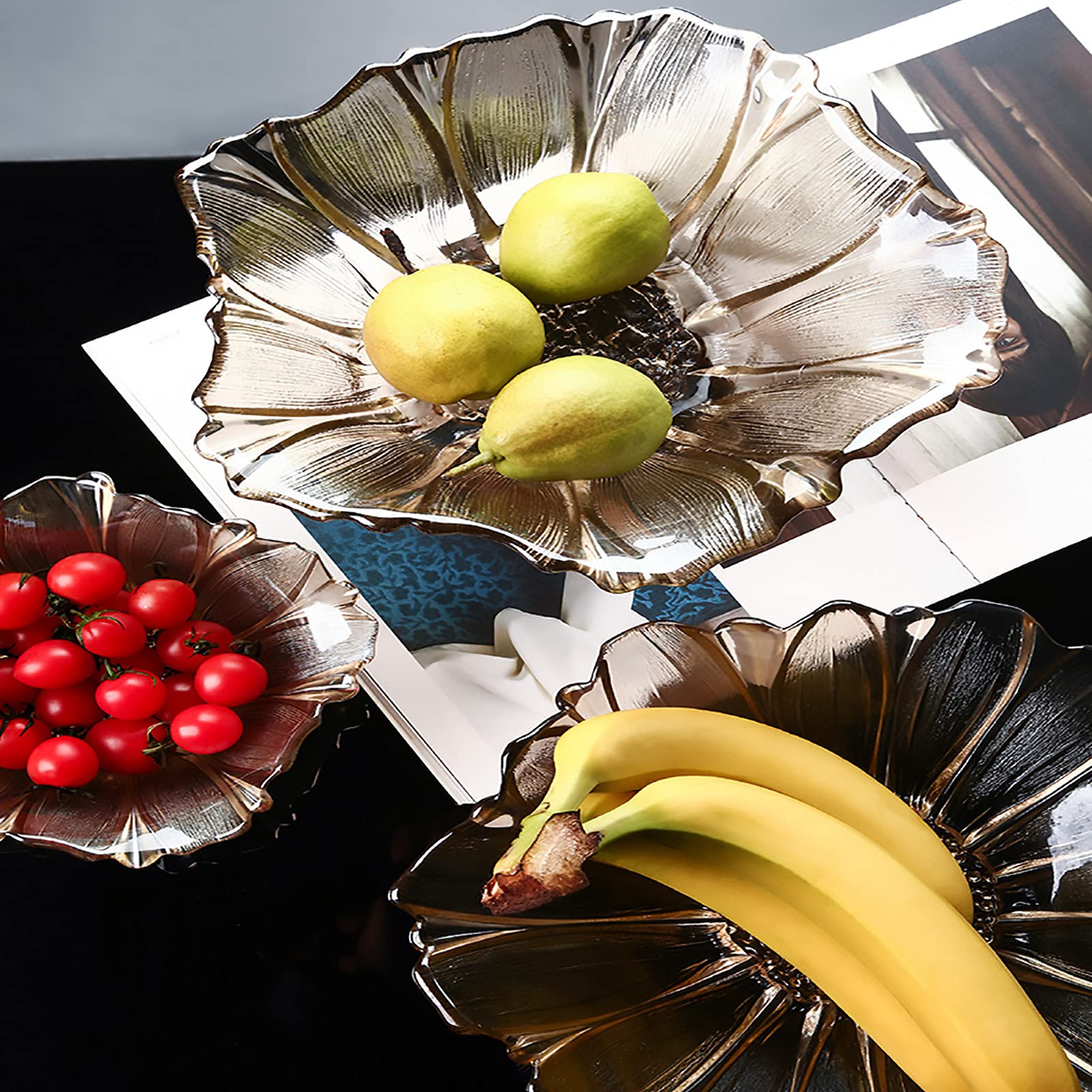 Modern Translucent Amber Glass Fruit Bowl - Creative Decorative Stand for Fruits, Vegetables & Snacks - Elegant Home Kitchen Decor for Dining Table & Countertop Display
