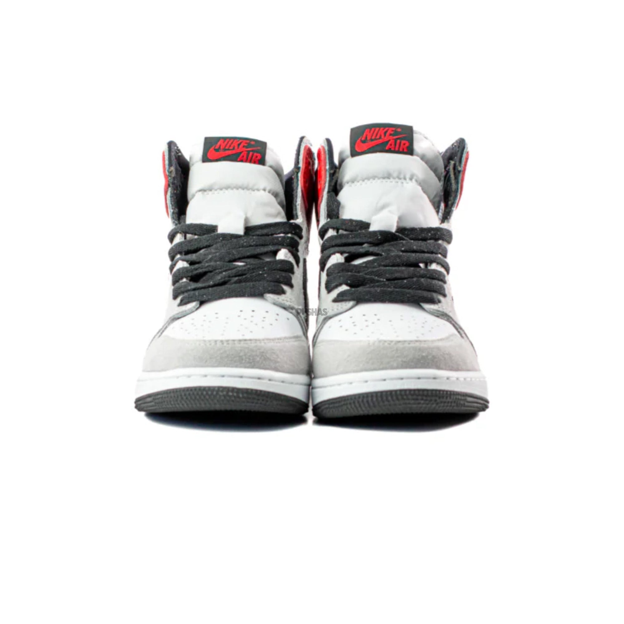 Air Jordan 1 High 'Light Smoke Grey' GS - Retro Basketball Shoes for Women & Kids - Perfect for Streetwear, Sneaker Collection & Casual Fashion
