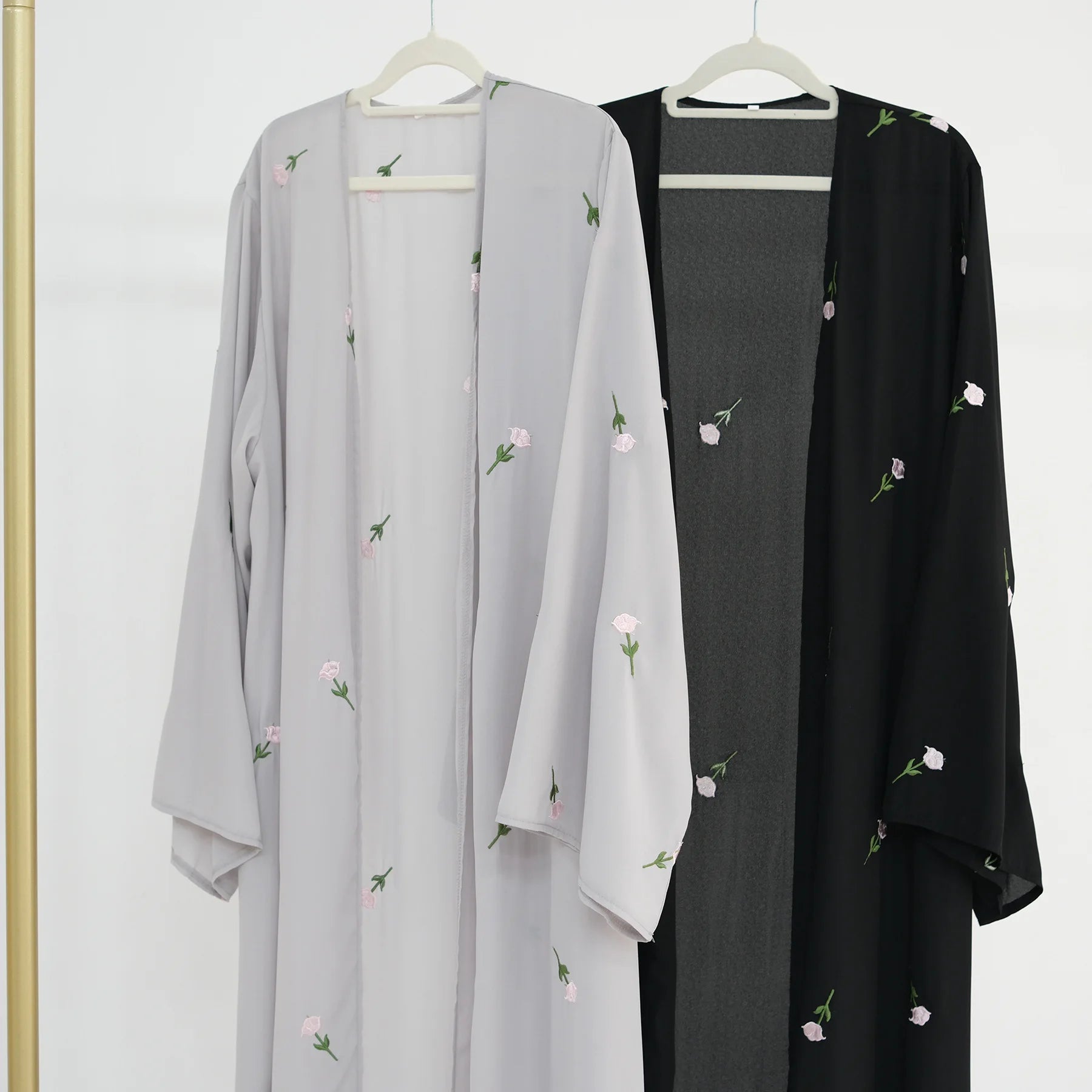 Elegant Black Embroidery Kimono Cardigan Abaya - Stylish Muslim Women's Cover-Up for Prayer, Home & Special Occasions