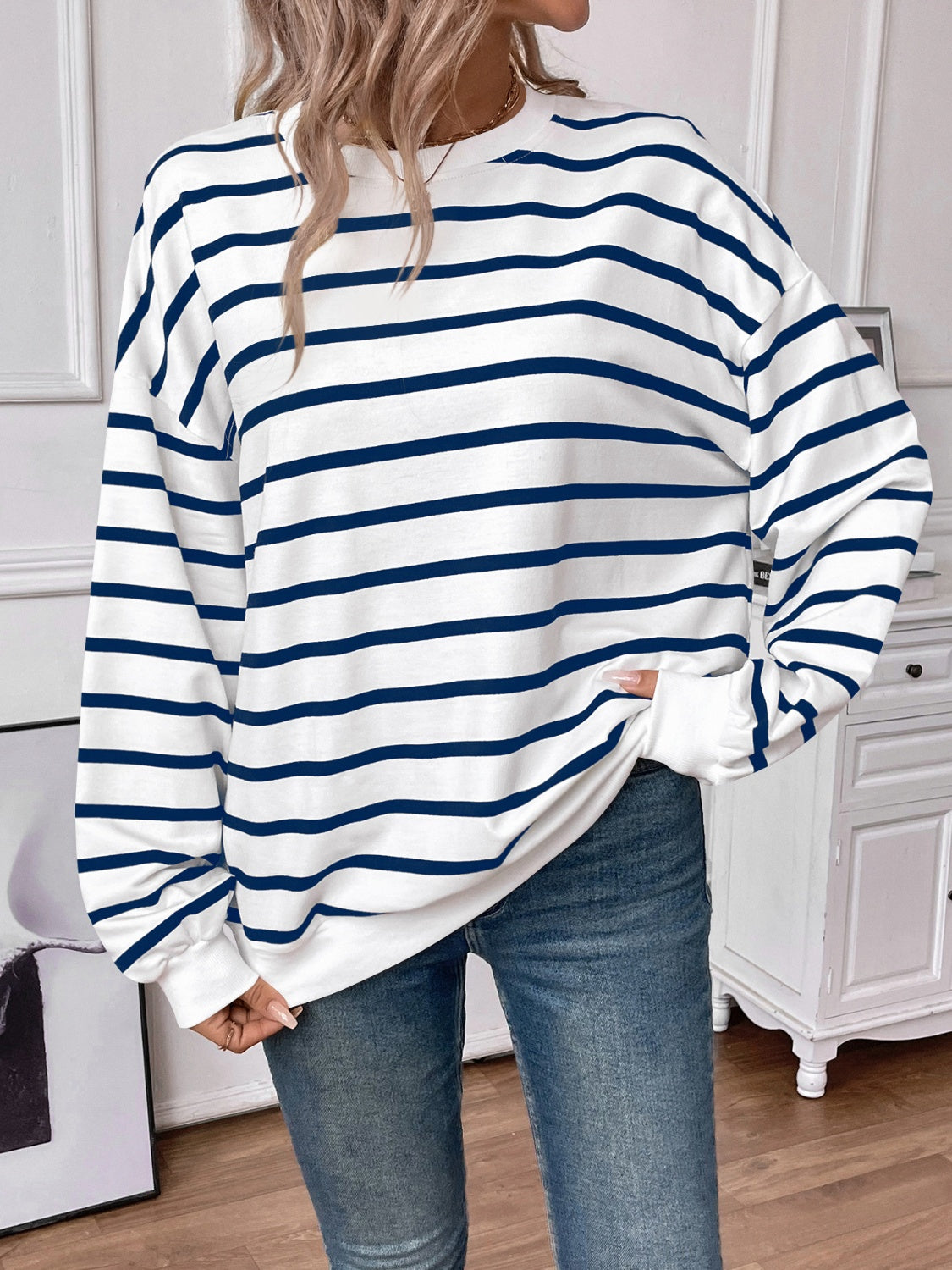 Lovelet Striped Round Neck Long Sleeve Sweatshirt for Women - Cozy Casual Pullover Top for Fall & Winter - Perfect for Lounge, Workout, and Everyday Wear