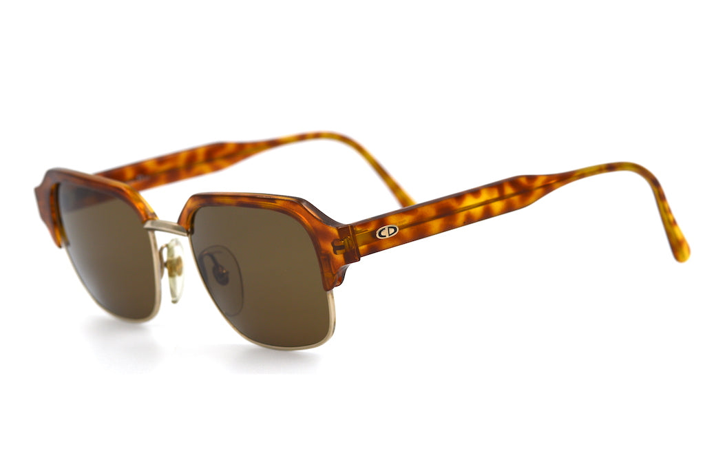 Christian Dior 2587 41 Sunglasses - Luxury Designer Shades for Women & Men | Perfect for Outdoor Activities, Beach Vacations & Fashion Statements