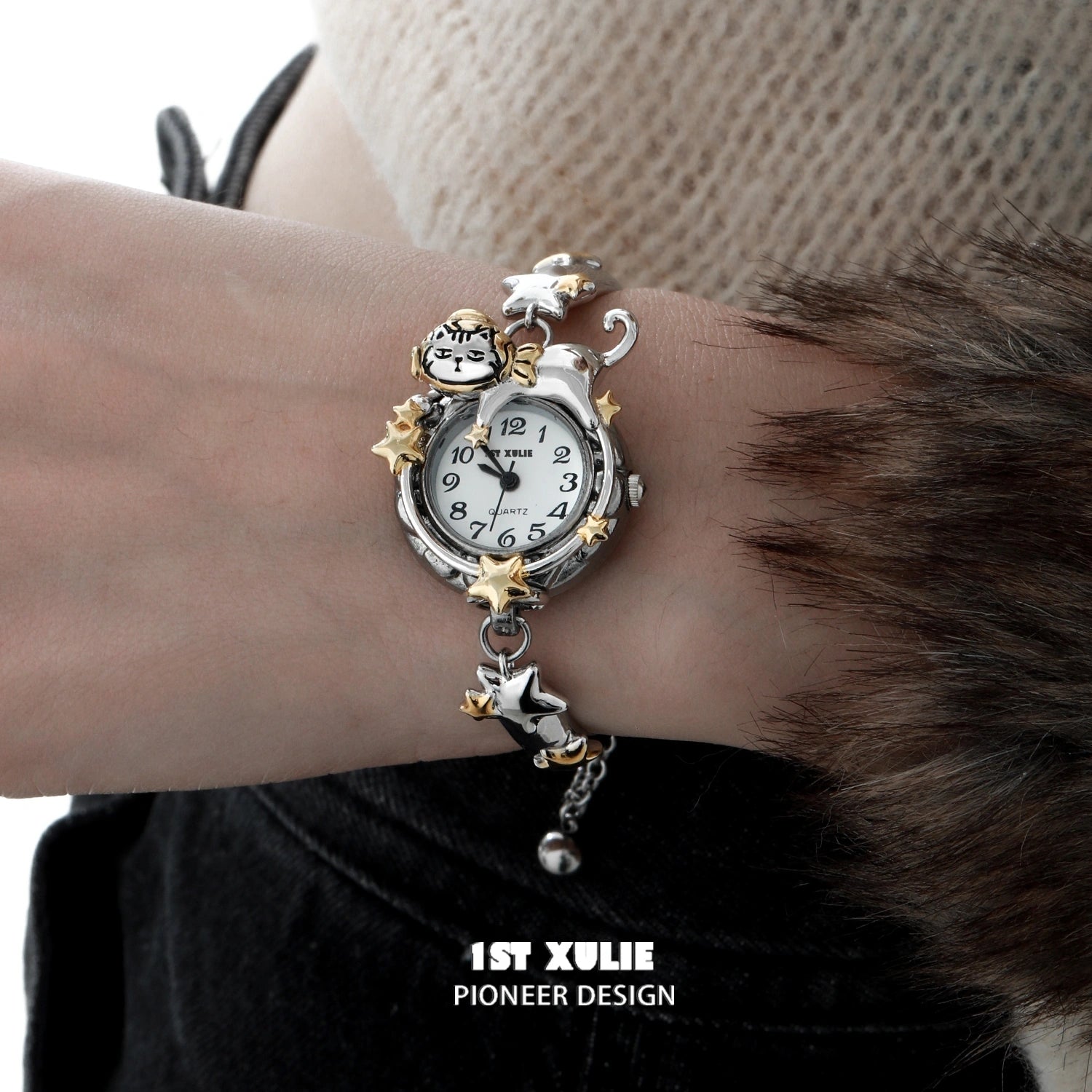 Graffiti Kitten Lazy Cat 18K Gold Plated Quartz Watch for Women - Stylish Fashion Accessory for Casual Wear, Office & Everyday Use