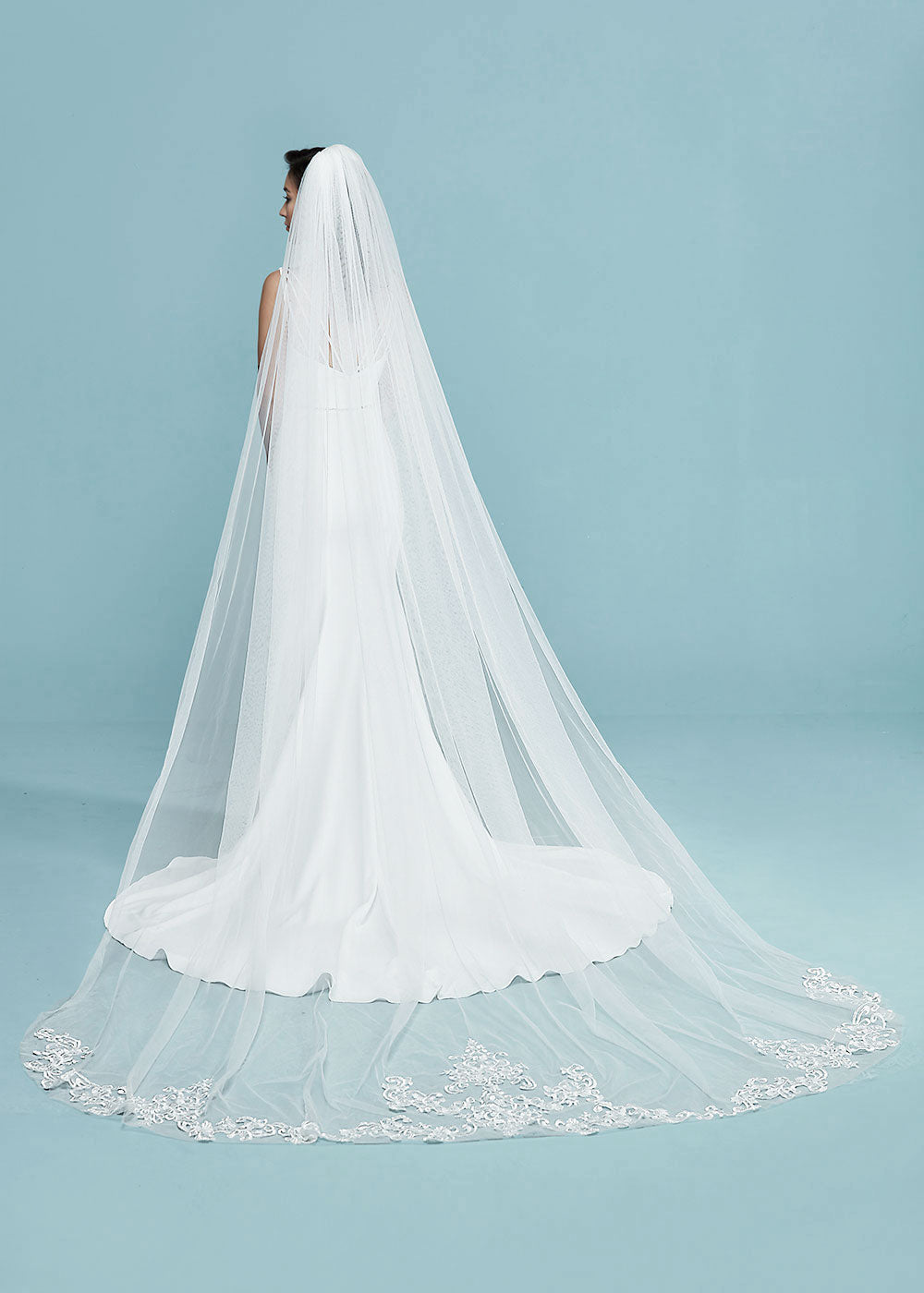 Elegant Sadie Cathedral Wedding Veil with Delicate Lace Appliques - Perfect for Bridal Gowns and Formal Weddings