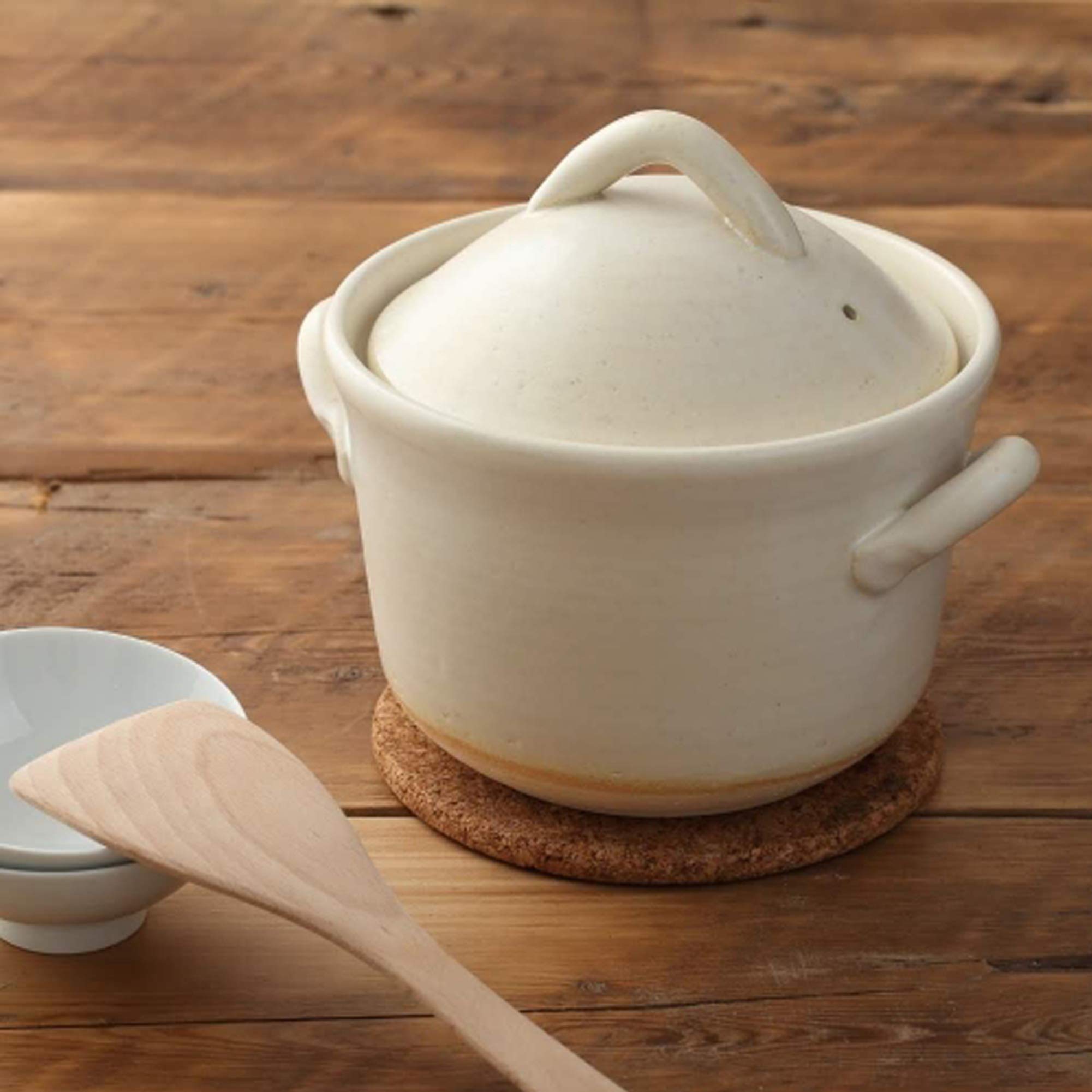 Premium Japanese Donabe Clay Rice Cooker Pot - 3 Go (2200cc) Traditional White Ceramic for Perfect Stovetop Rice, Hot Pot & Stews - Ideal for Home Cooking & Japanese Cuisine