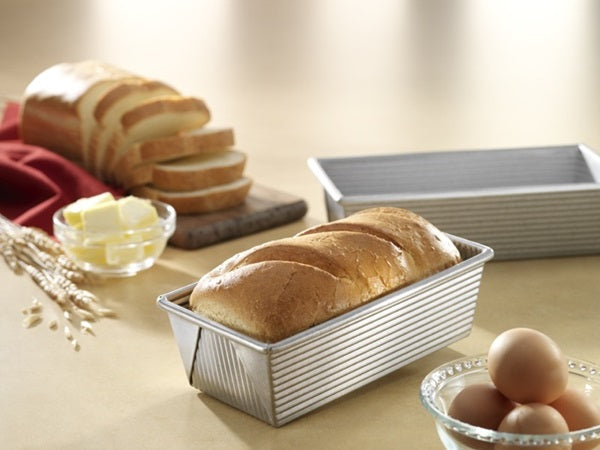 Non-Stick 9x5 Inch Loaf Pan for Baking Bread - Perfect for Homemade Banana Bread, Pound Cake & Meatloaf | Durable & Easy to Clean | USA Made Baking Pan for Oven & Kitchen Use