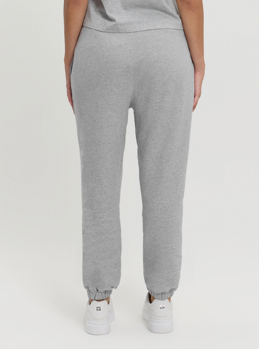 GUESS Women's Grey Iconic Skinny Jeans - High Waist Stretch Denim Pants for Casual & Night Out | Perfect for Everyday Wear, Office & Date Night