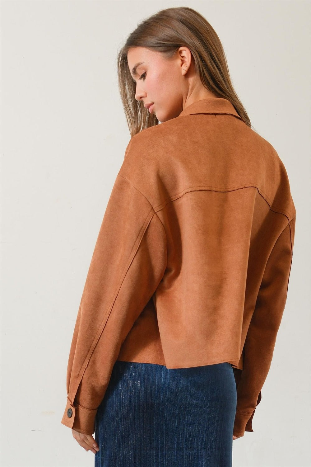Women's Suede Cropped Jacket with Buttons - Stylish & Comfortable for Fall & Winter Outfits | Perfect for Casual, Office & Date Nights