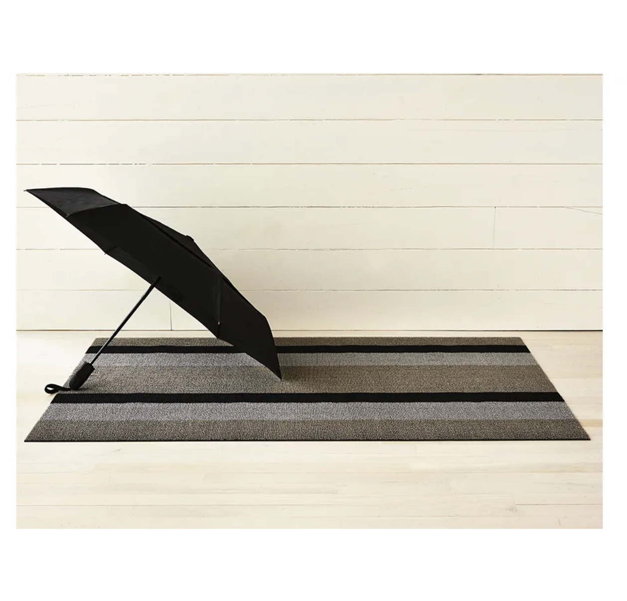 Chilewich Indoor Outdoor Shag Large Rug - Bold Stripe Silver Black 36x60 - Perfect for Patio, Deck, and Entryway Floor Covering