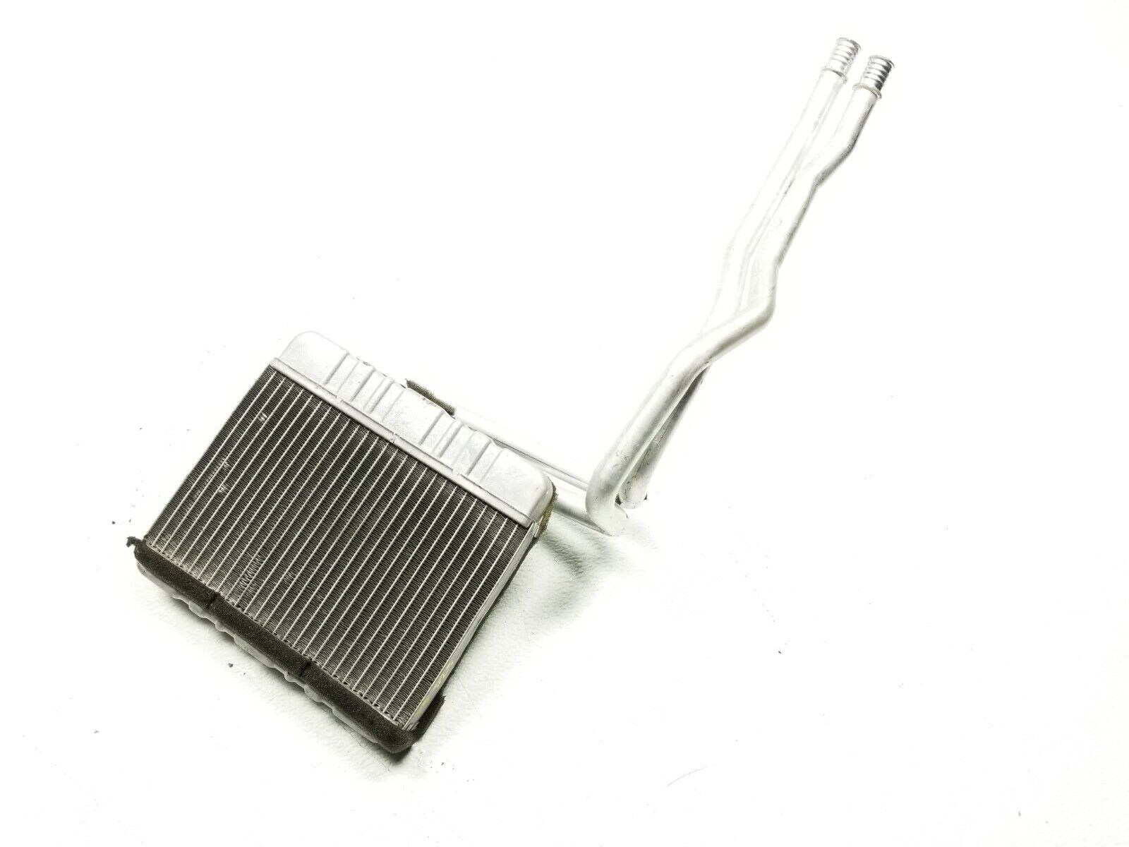 BMW E46 325xi Heater Core Replacement - OEM Quality Auto Part for 2001-2005 Models - Perfect for Winter Driving & HVAC System Repair