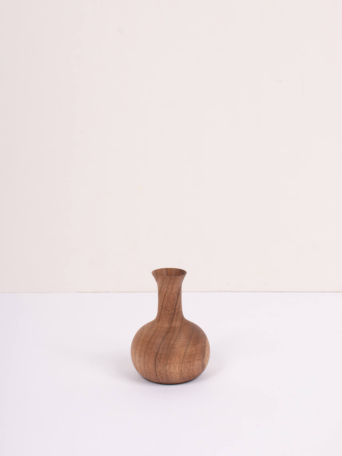Handcrafted Walnut Wood Mini Vase - Joni Small Decorative Flower Holder for Home, Office & Wedding Centerpieces - Perfect for Succulents, Dried Flowers & Table Decor