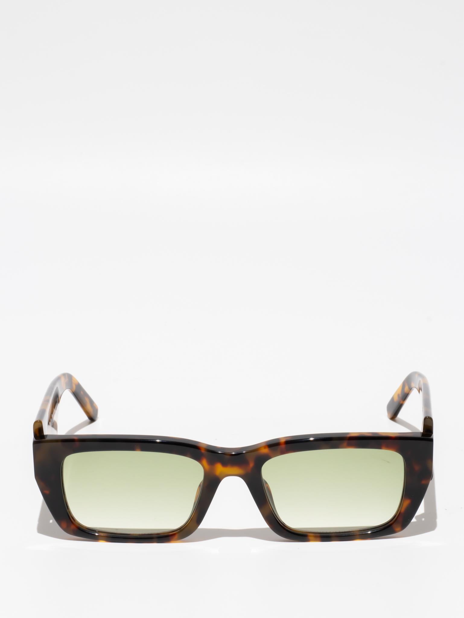 PALM HAVANA GRADIENT Sunglasses PERI002 6054 - Stylish UV Protection Shades for Beach, Driving & Outdoor Activities