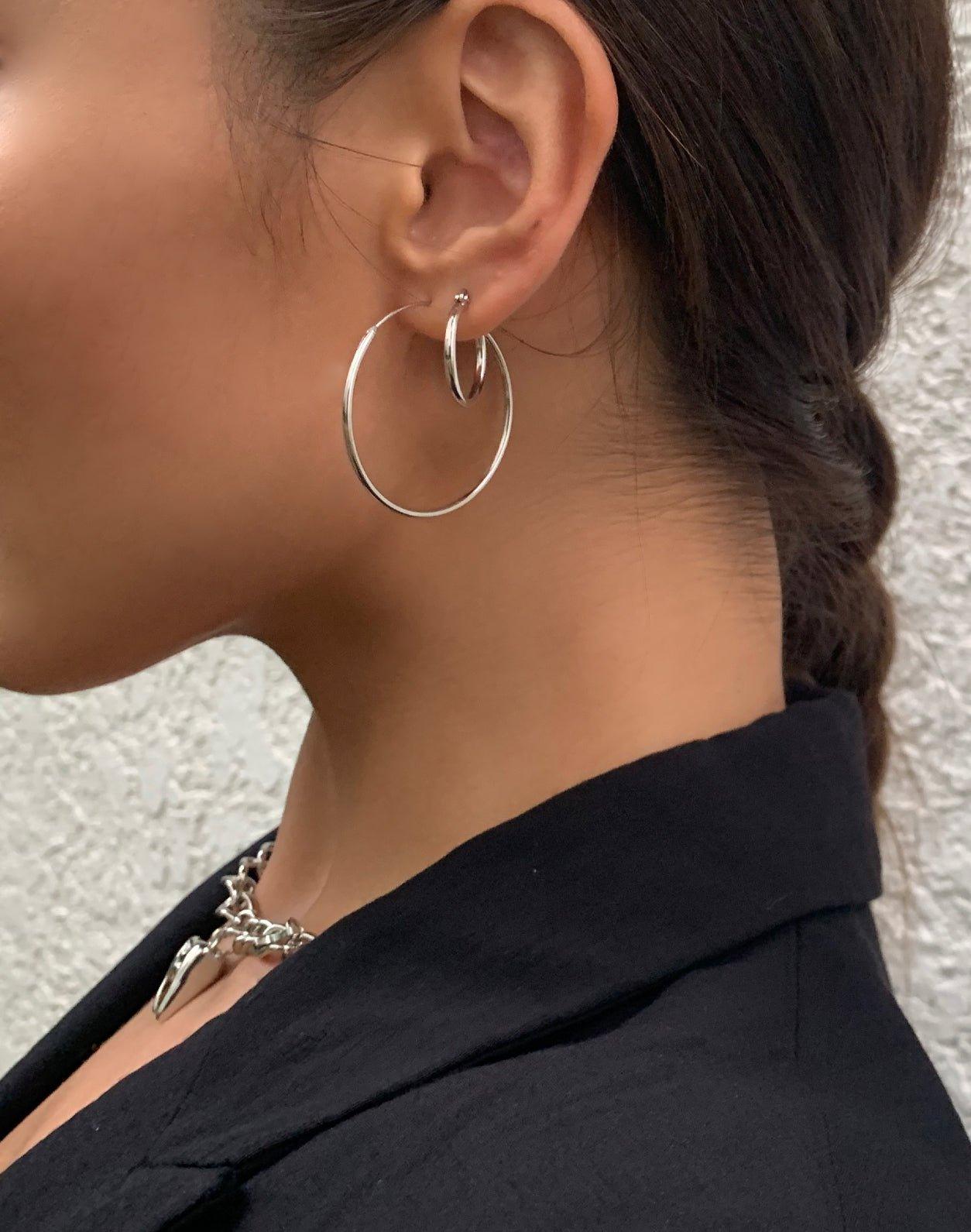 Simple Silver Hoop Earrings for Women - Minimalist Everyday Jewelry for Casual & Formal Occasions