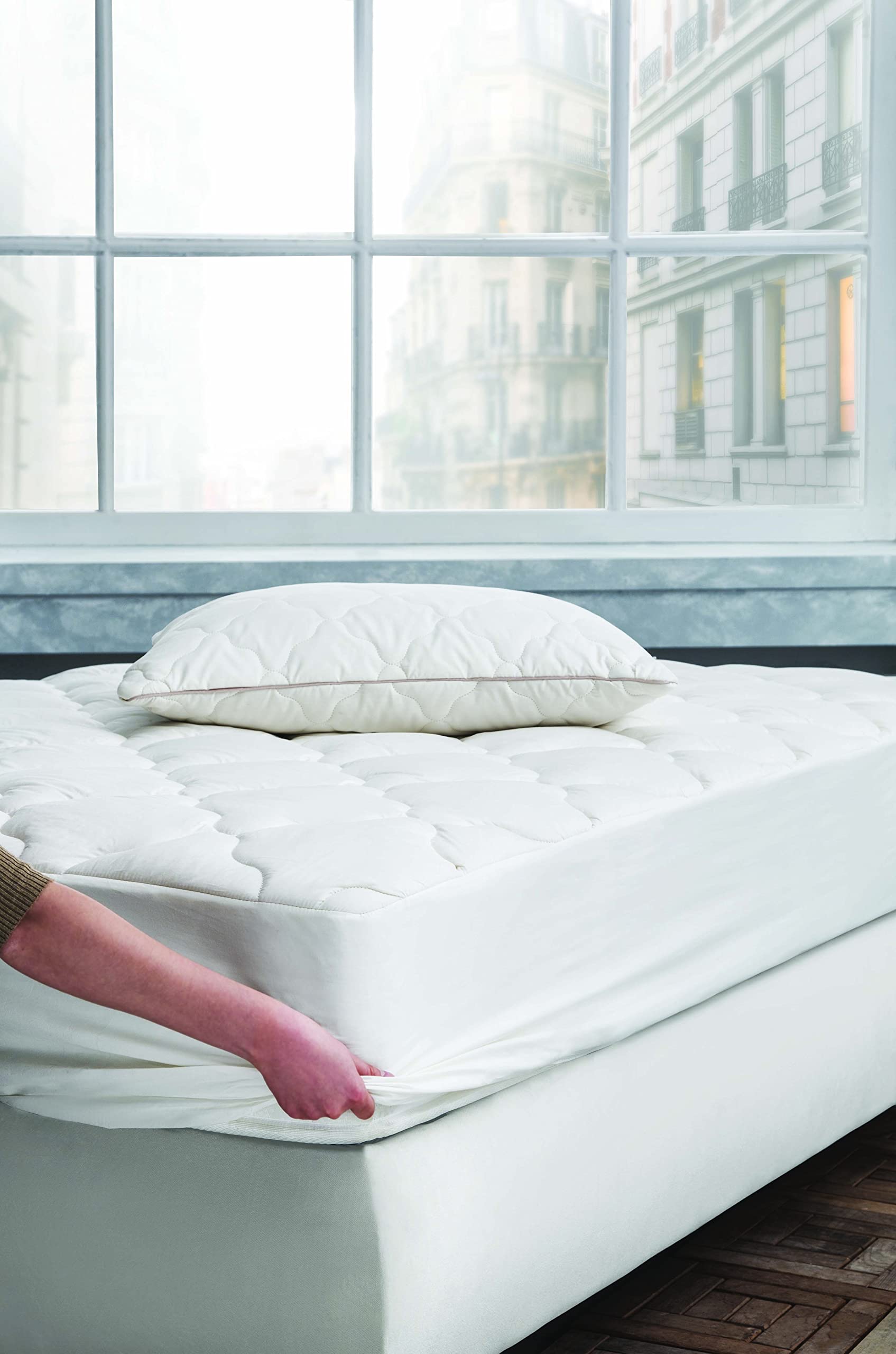 YATAS BEDDING Wool Mattress Protector - 100% Cotton Cover & Certified Wool Filling - Waterproof Bed Cover for Allergy Relief - Cal King Size (18
