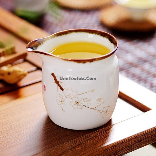 White Porcelain Lotus Tea Cup - Elegant Chinese Ceramic Tea Cup for Tea Ceremony, Home Decor, and Gifts - Perfect for Green Tea, Herbal Tea, and Meditation