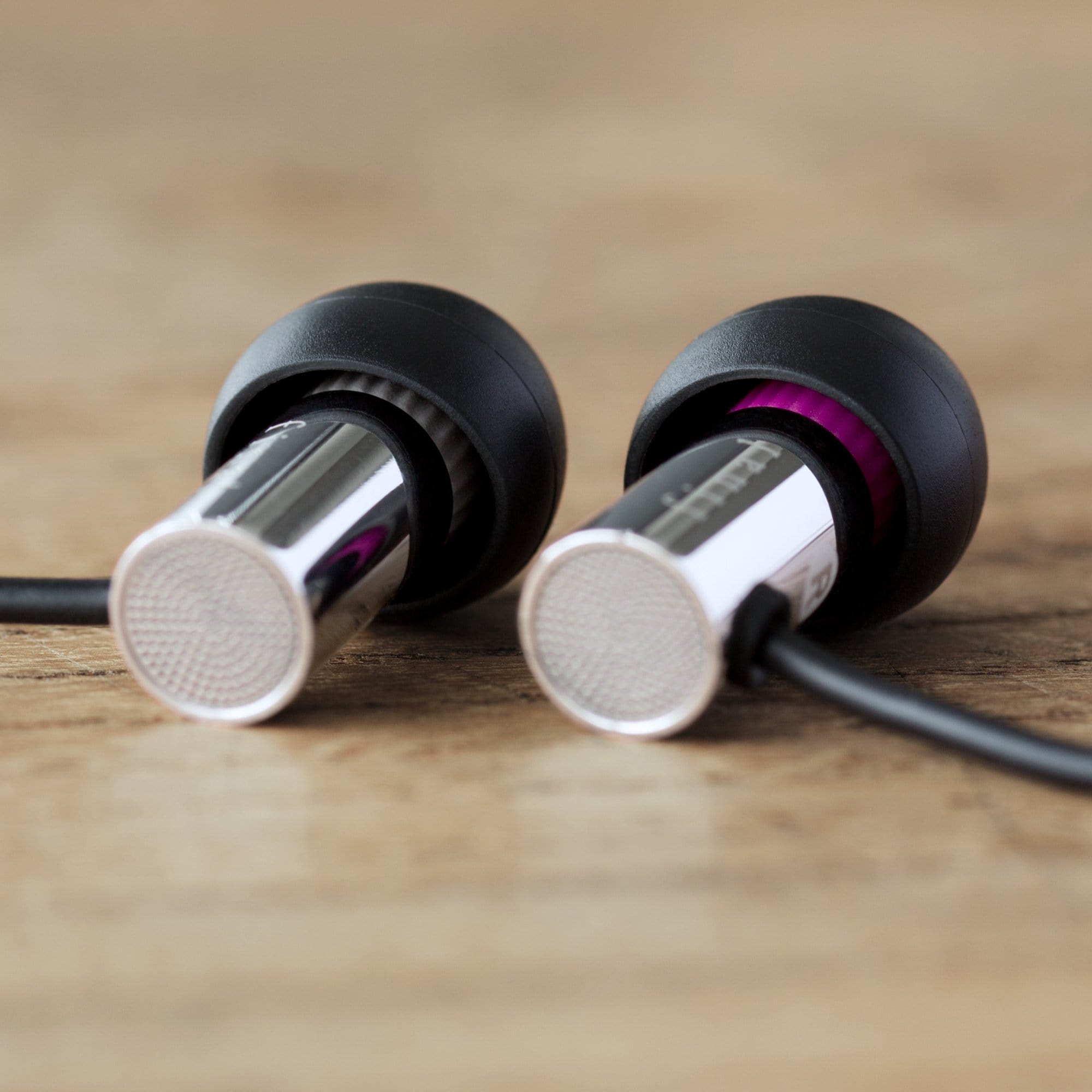 Final Audio E3000 High-Fidelity In-Ear Earphones with Dynamic Driver - Perfect for Music Lovers, Audiophiles & Commuters