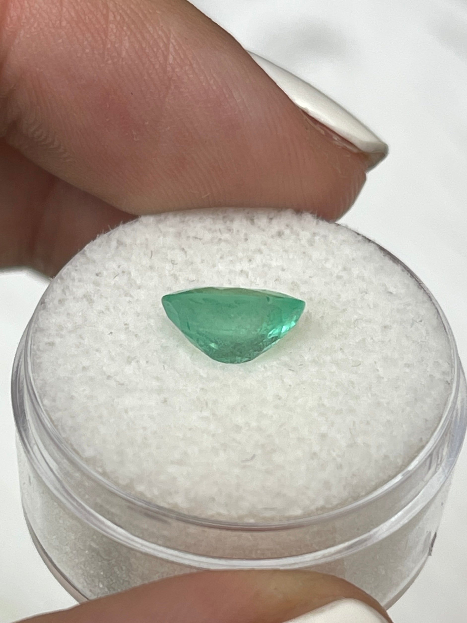 1.77 Carat Medium Light Green Natural Loose Colombian Emerald Oval Cut Gemstone for Jewelry Making, Engagement Rings & Fine Collections - Premium Quality Loose Emerald for DIY Crafting, Gifts & Luxury Accessories
