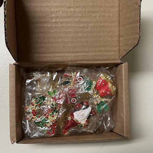 12-Pack Gold Christmas Napkin Rings with Rhinestones - Elegant Holiday Table Decor for Christmas Dinner, Party & Wedding Decorations