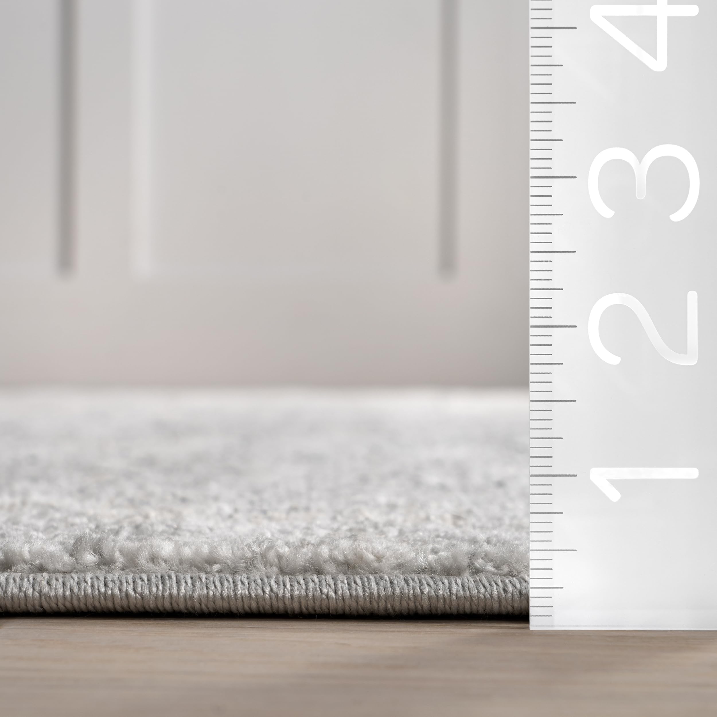 nuLOOM Gena Medallion 13x15 Area Rug - Soft Light Grey/Ivory Modern Medallion Pattern - Perfect for Living Room, Bedroom, Dining Room & Kitchen Decor - Adds Elegance to Any Home Interior