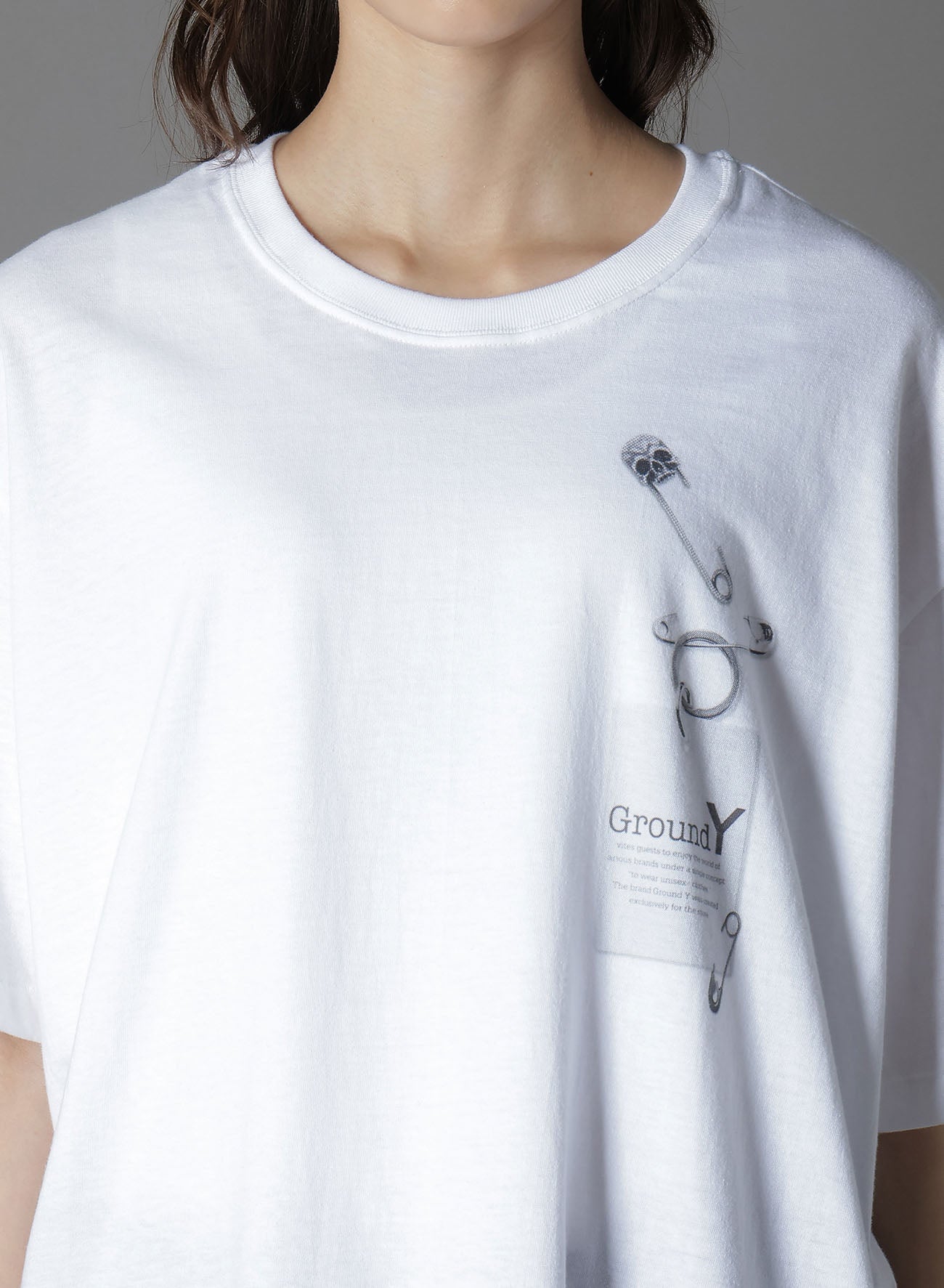 Stylish Cotton Jersey Trompe L'oeil Pin T-Shirt for Men & Women - Perfect for Casual Wear, Street Fashion, and Everyday Outfits