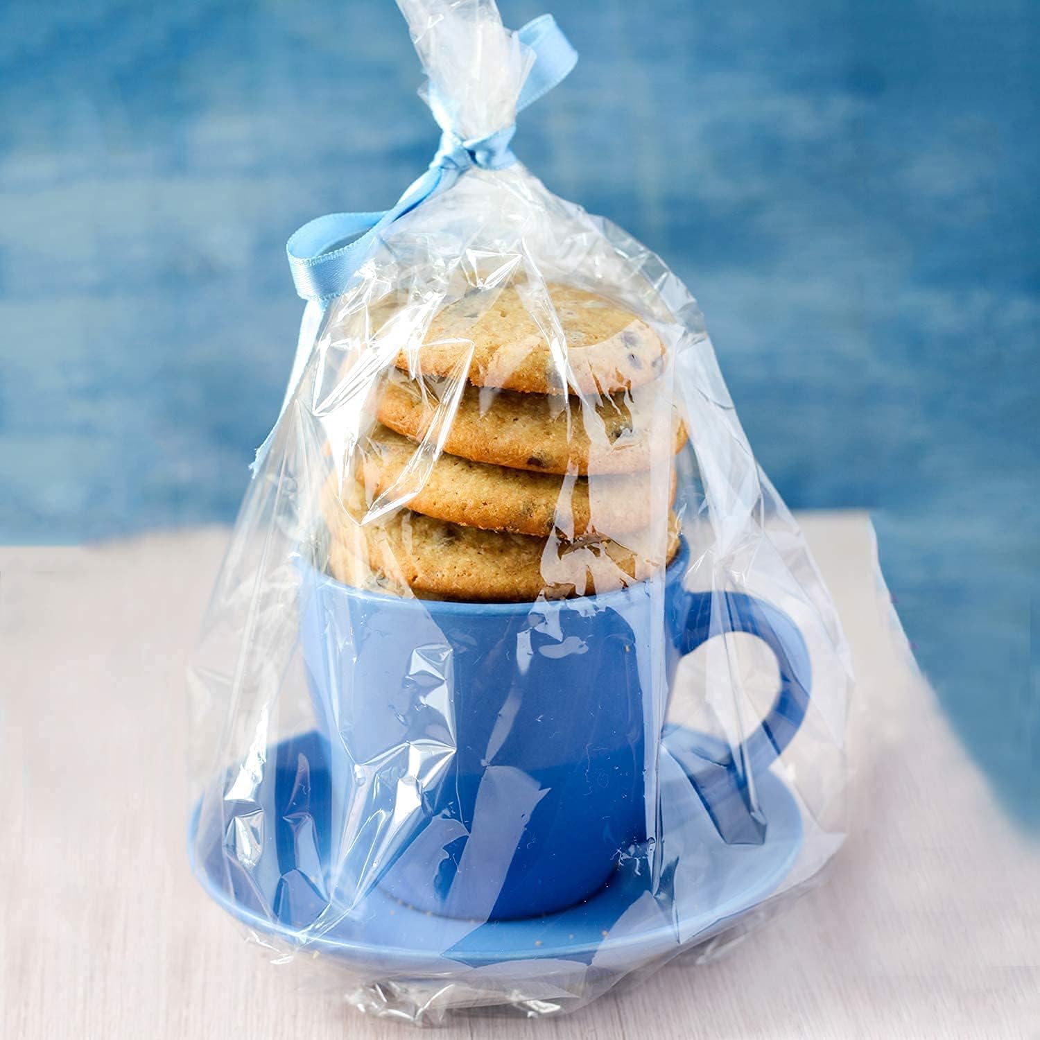 APQ Clear Gusseted Poly Bags 8x4x18 Inches - 1000 Pack Waterproof Flat Bottom Plastic Bags with Open Top, 2 Mil Thick for Packaging Popcorn, Cookies, Bread | Perfect for Party Favors, Bakery Storage & Retail Display