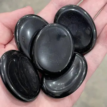 Healing Crystal Worry Stones 45mm with Heart Shape - Natural Stress Relief & Anxiety Soother for Meditation, Relaxation, and Emotional Balance