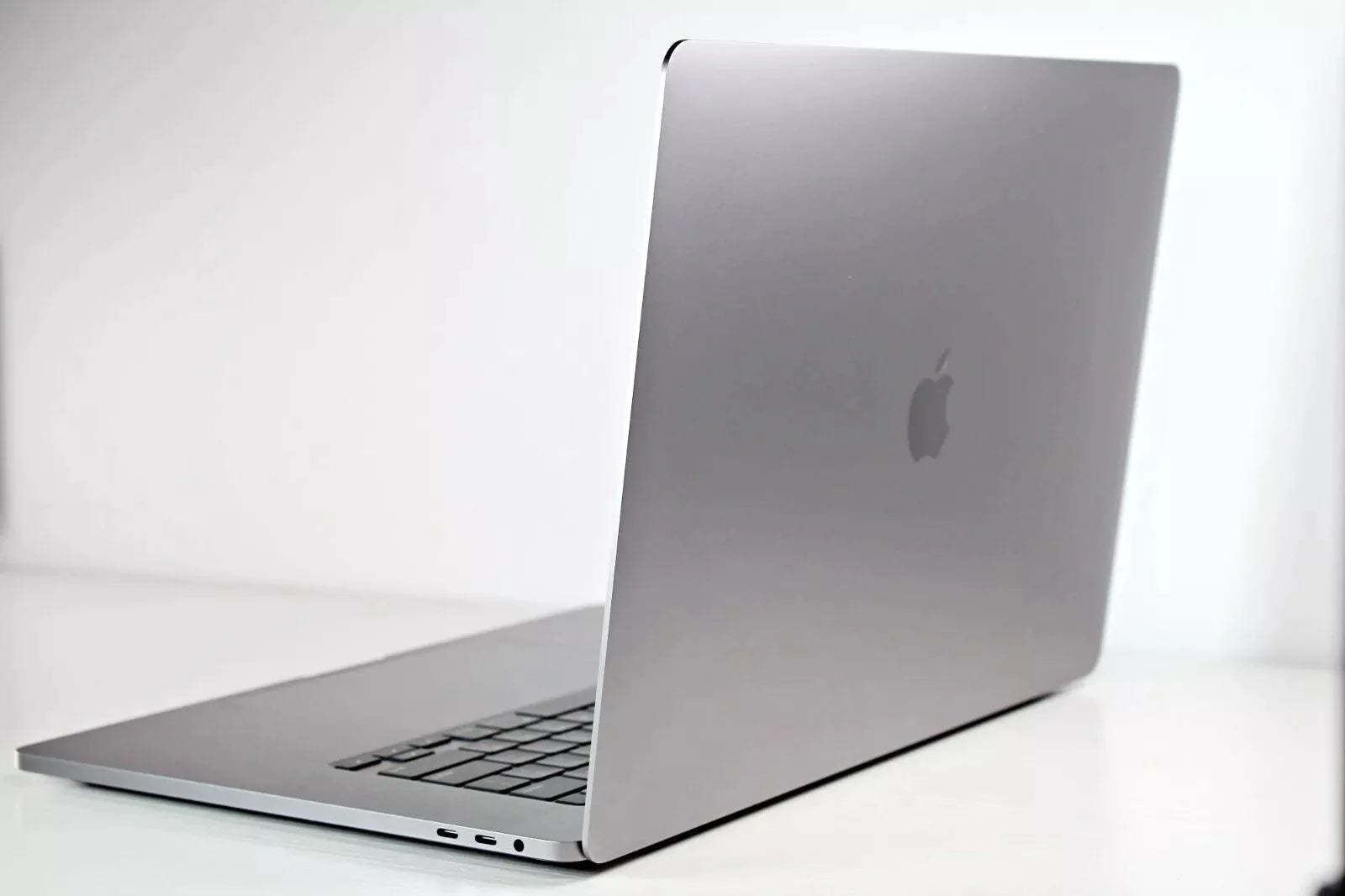 2019 Apple MacBook Pro 16