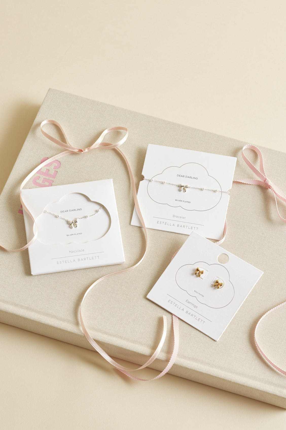 Elegant Pearl Bow Necklace for Women - Dainty Pearl Jewelry Gift for Her - Perfect for Weddings, Parties & Special Occasions