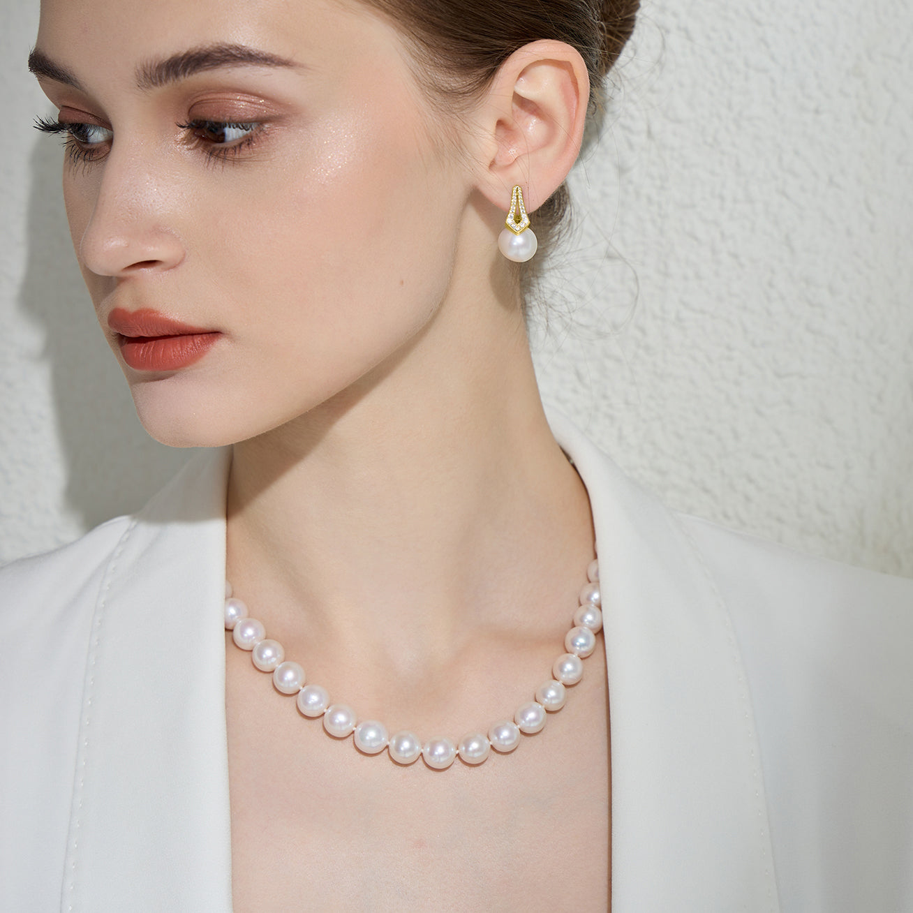 18K Solid Gold Australian White South Sea Pearl Earrings - Luxury Stud Earrings for Women - Perfect for Weddings, Parties & Special Occasions
