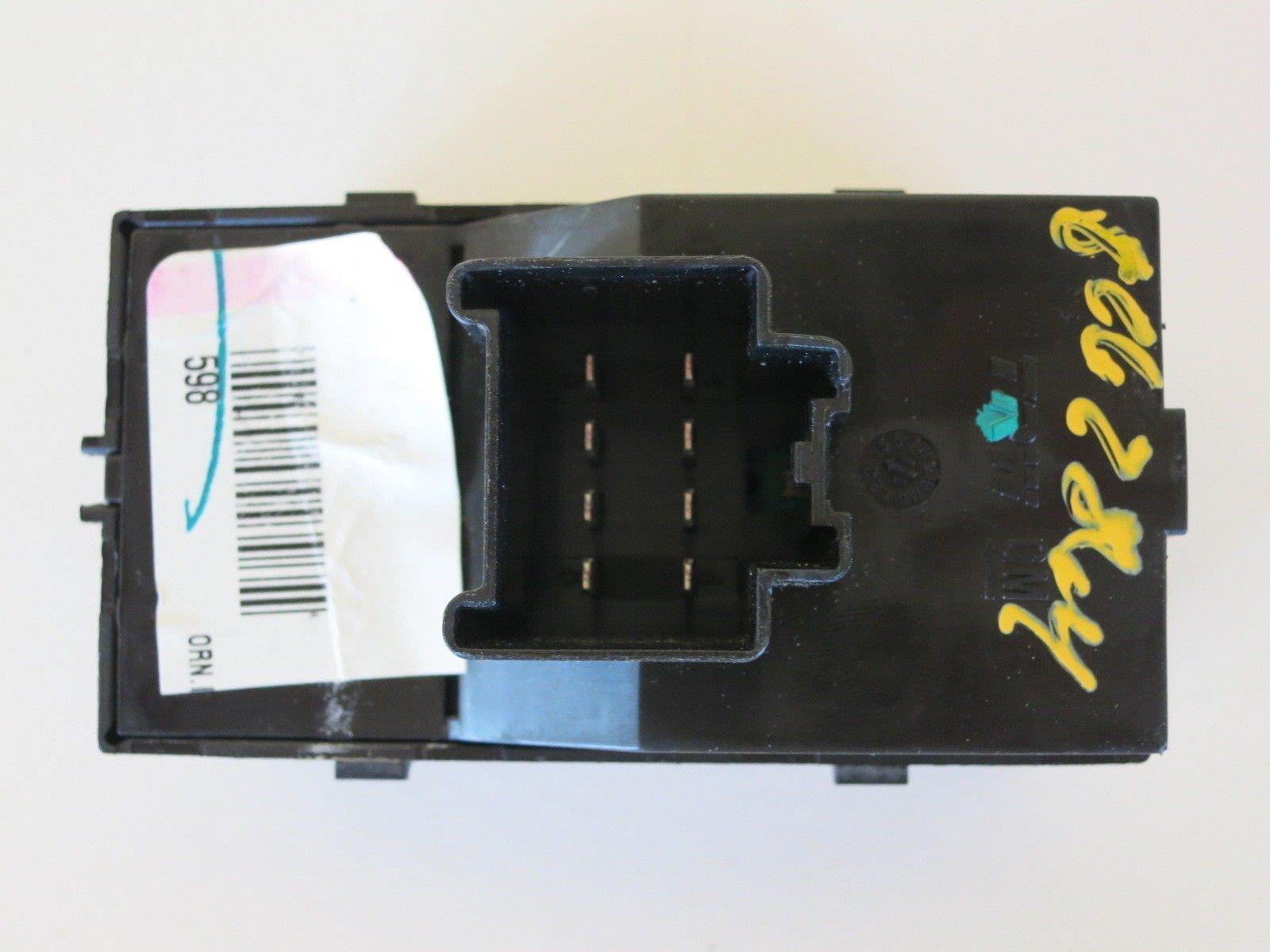 ACDelco 20917598 Switch - High-Quality Replacement for GM Vehicles | Perfect for Electrical System Repairs & Upgrades