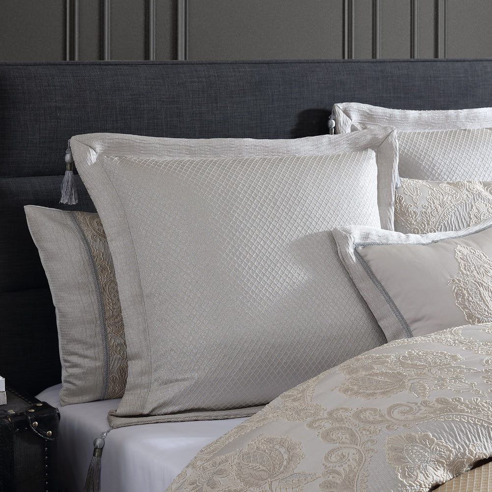 Emerson Ivory Quilt Cover Set - Super King Size (120x120 Inches) Luxury Bedding for Master Bedroom | Soft & Breathable Cotton Fabric | Perfect for Hotels, Guest Rooms & Upscale Home Decor
