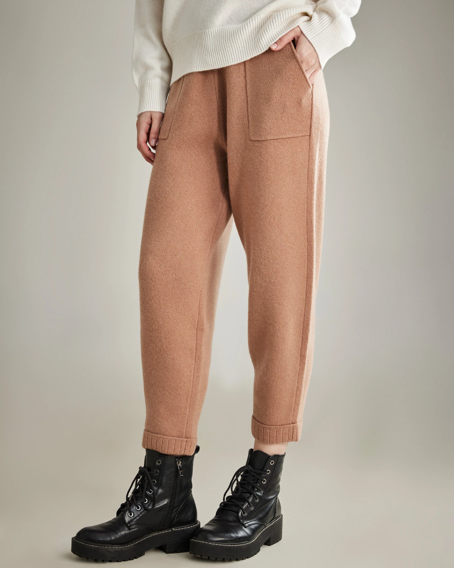Premium Loose Fit Casual Cashmere Pants for Women - Soft & Comfortable Winter Lounge Pants - Perfect for Home, Travel & Relaxation