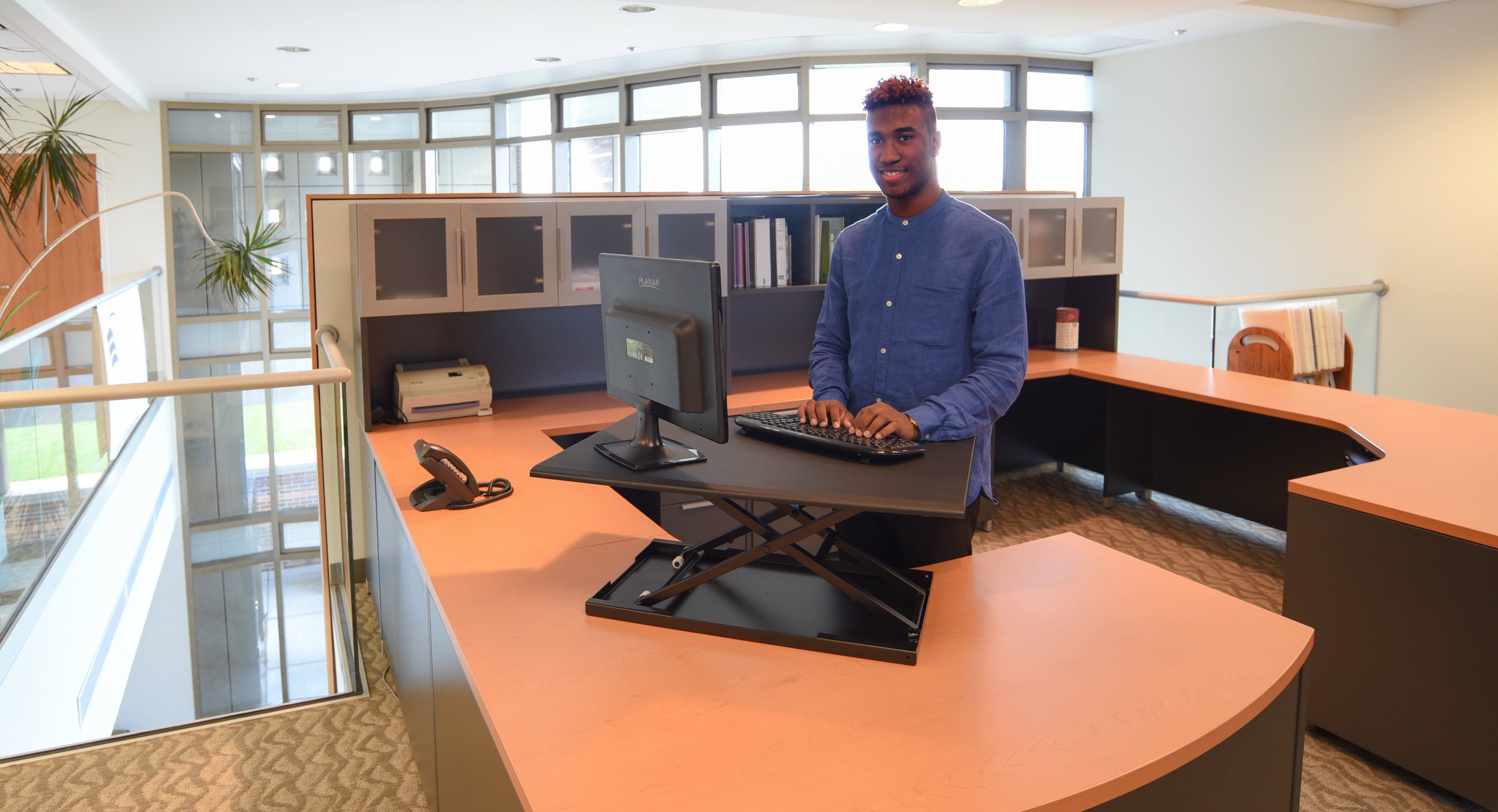 Luxor Adjustable Height Standing Desk - Ergonomic Pneumatic Office Desk for Home & Workspace - Perfect for Remote Work, Gaming & Study